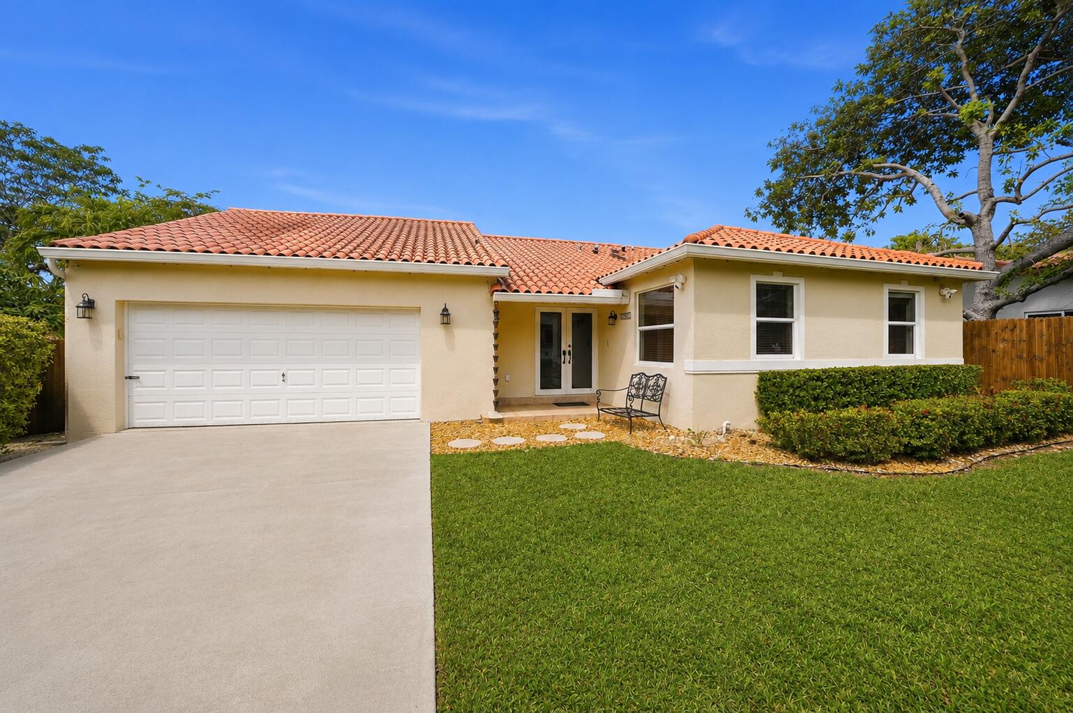 16921 SW 92nd Court, Palmetto Bay FL 33157