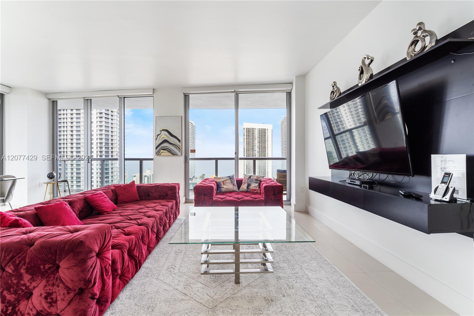2600 E Hallandale Beach Blvd # T2802 — Photo 2