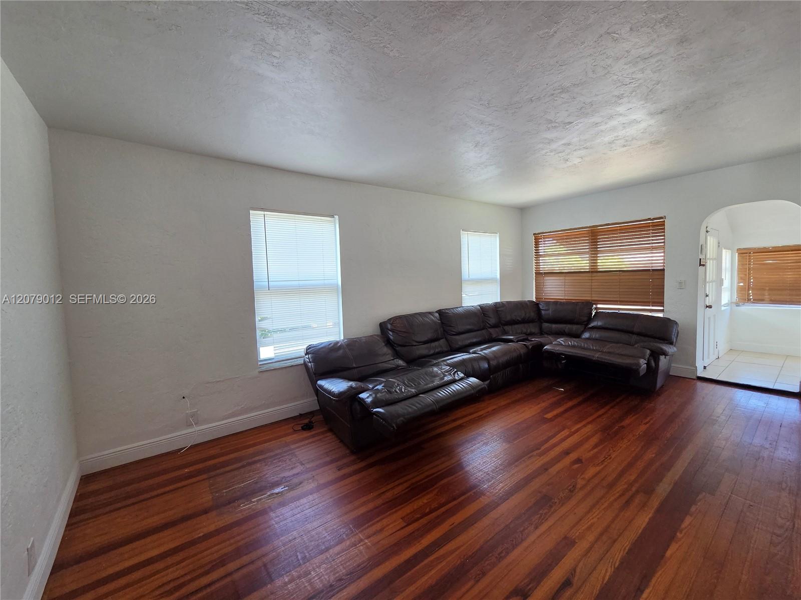 708 NE 4th St # 2 — Photo 4