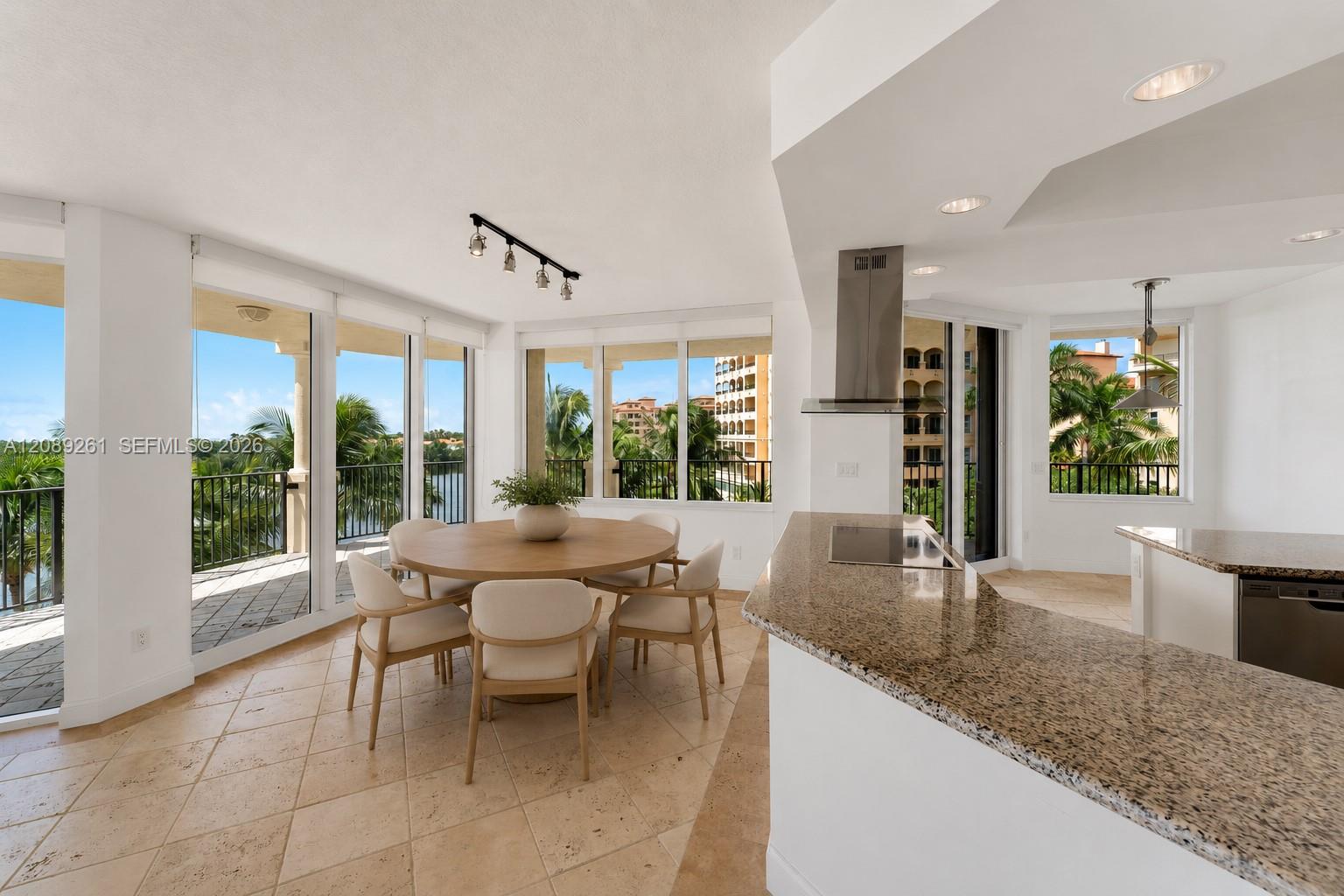 VIRTUAL STAGING