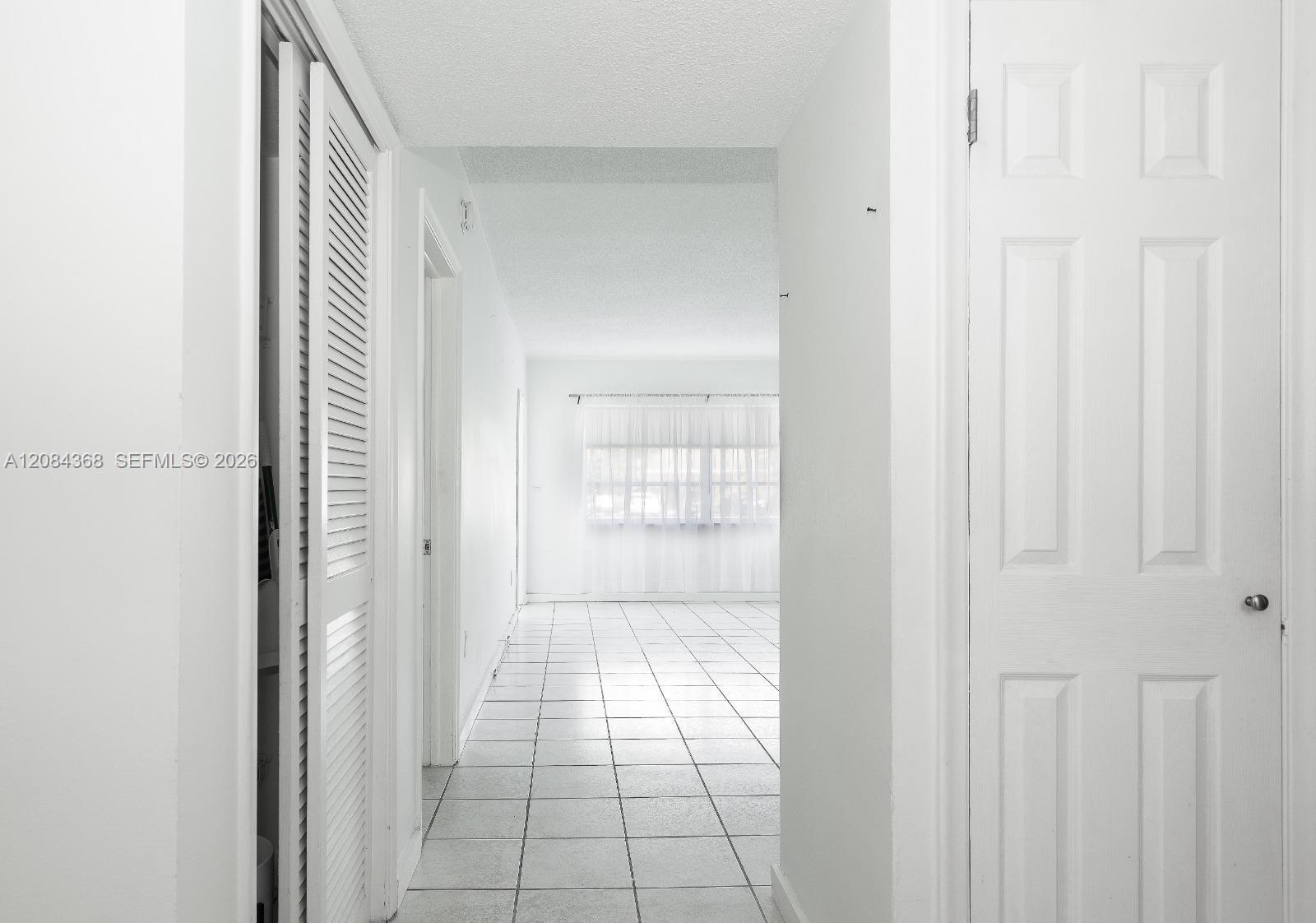 2810 NE 201st Ter # G105 — Photo 5