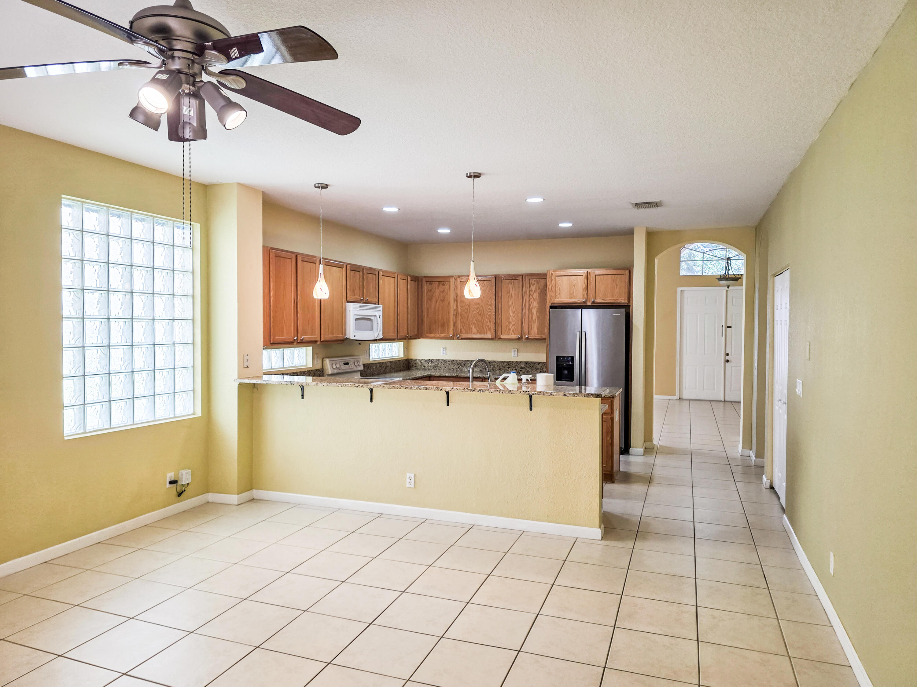 873 Gazetta Way — Photo 4