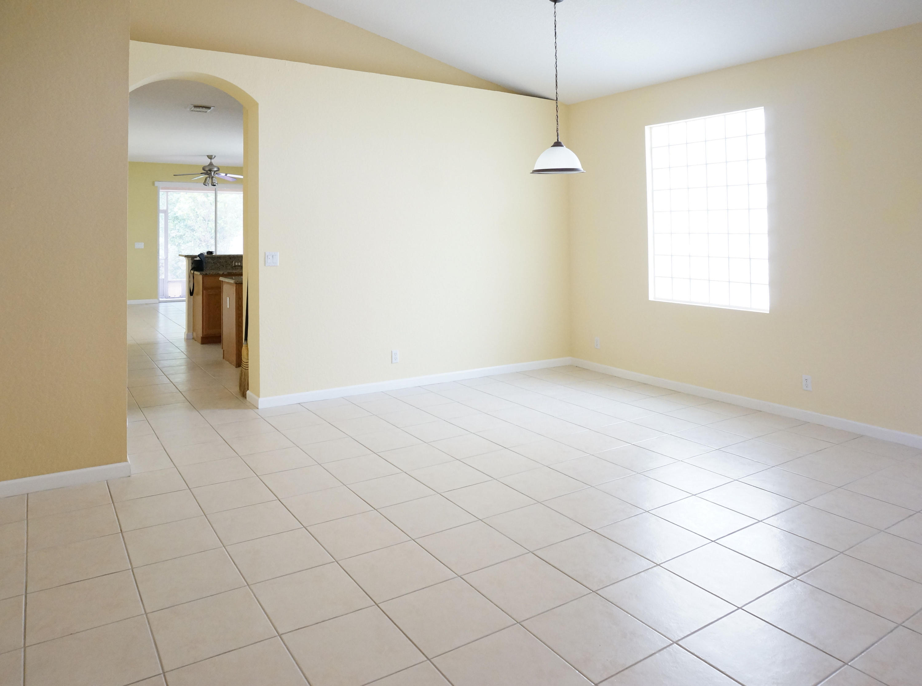 873 Gazetta Way — Photo 3
