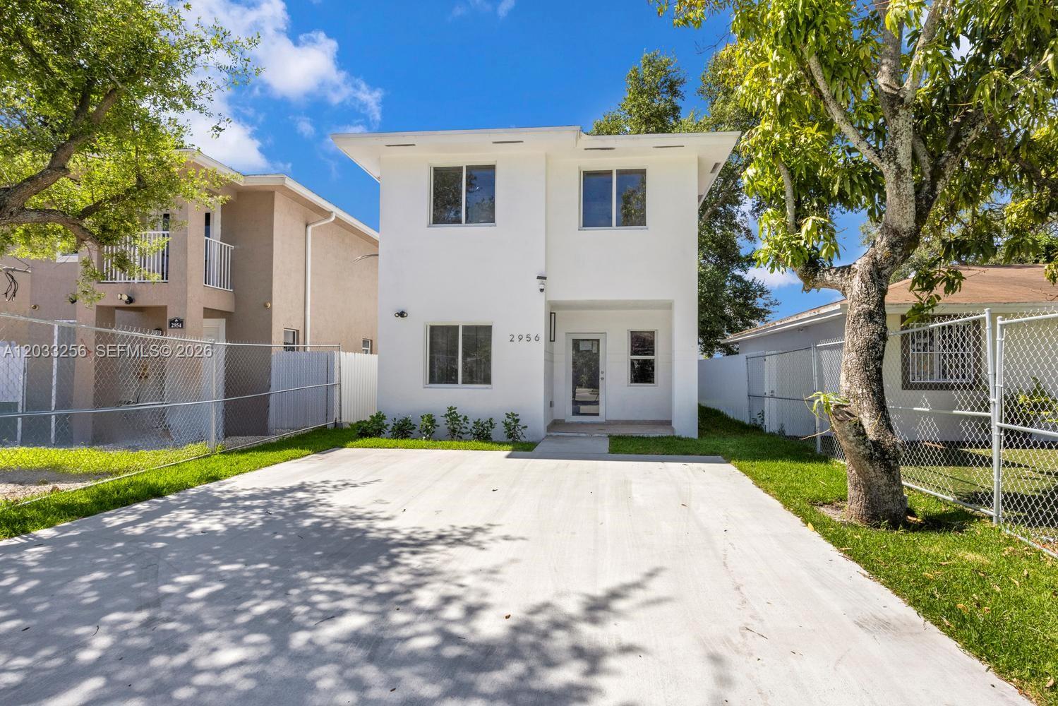 2780 NW 44th St, Miami FL 33142