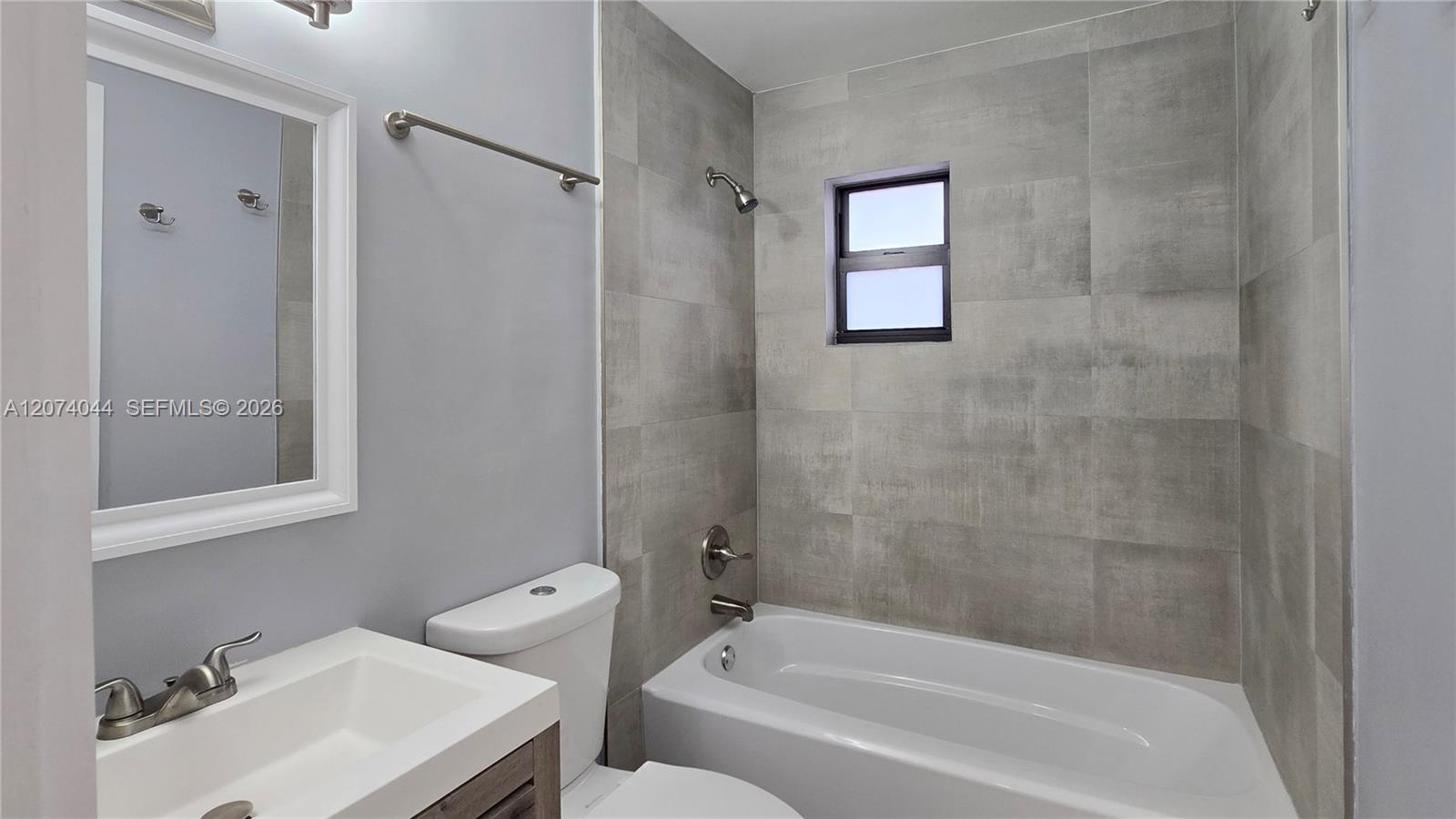 50 W 28th St # 54 — Photo 4