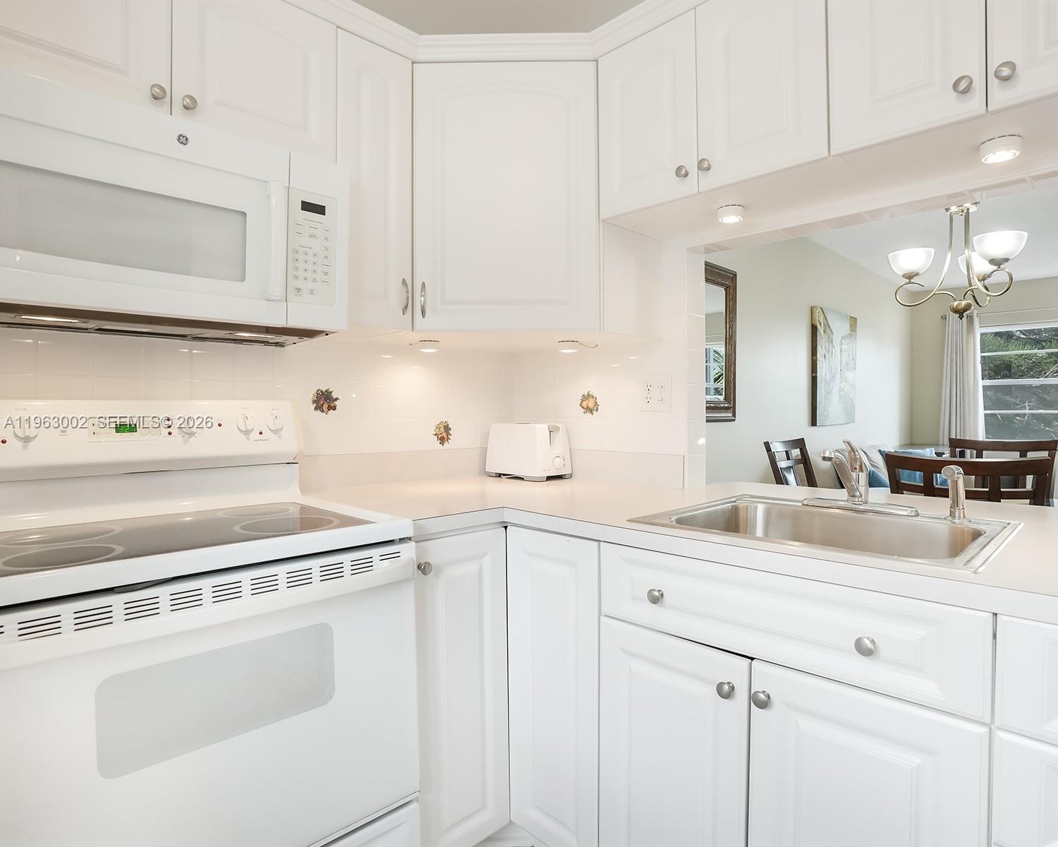 4805 NW 35th St # 506 — Photo 3