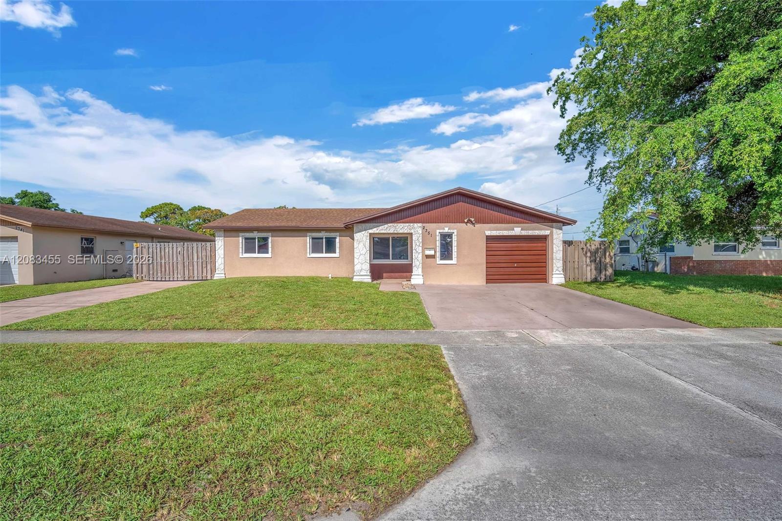 2351 NW 60th Ter, Sunrise FL 33313