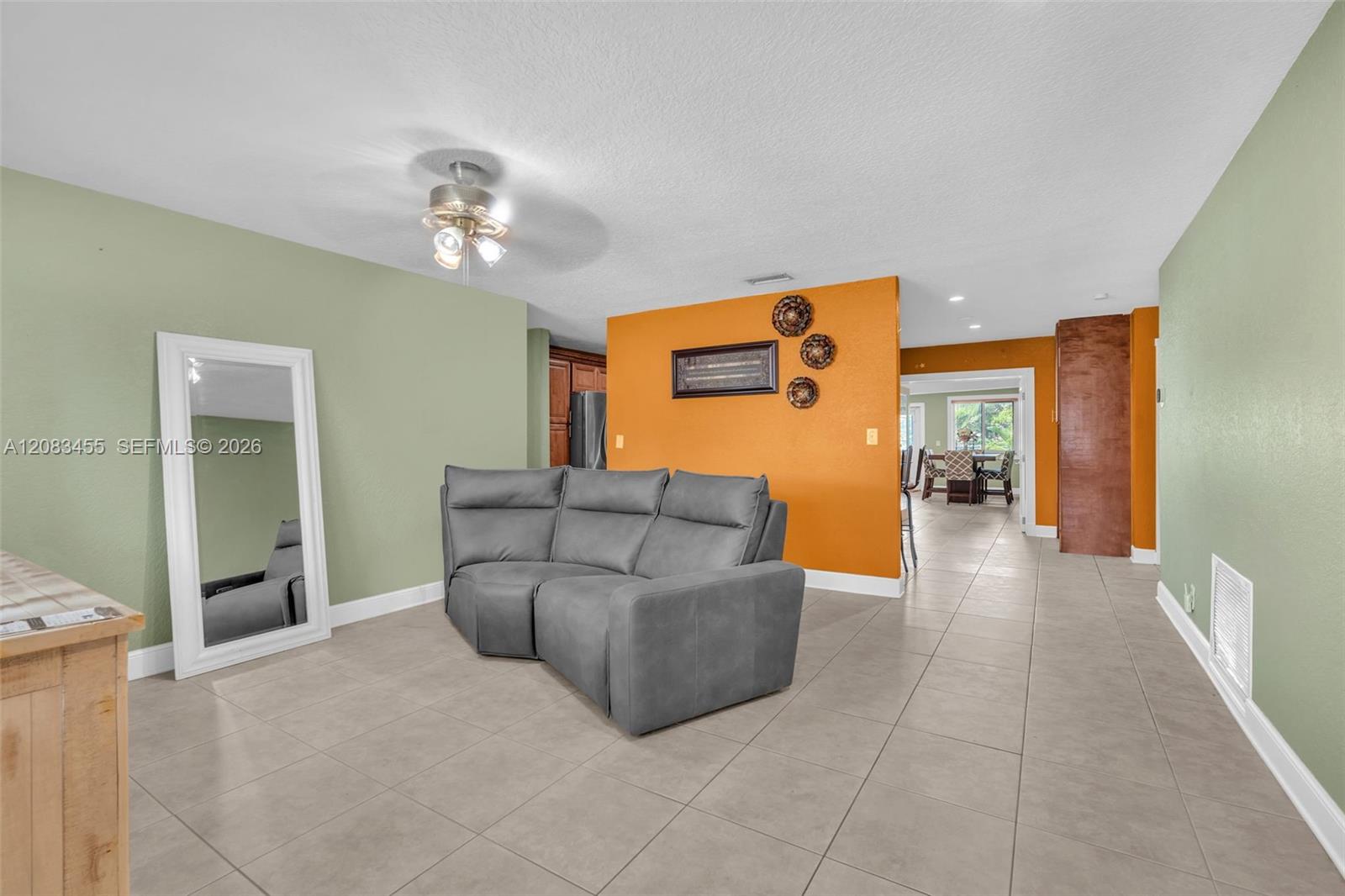2351 NW 60th Ter — Photo 3