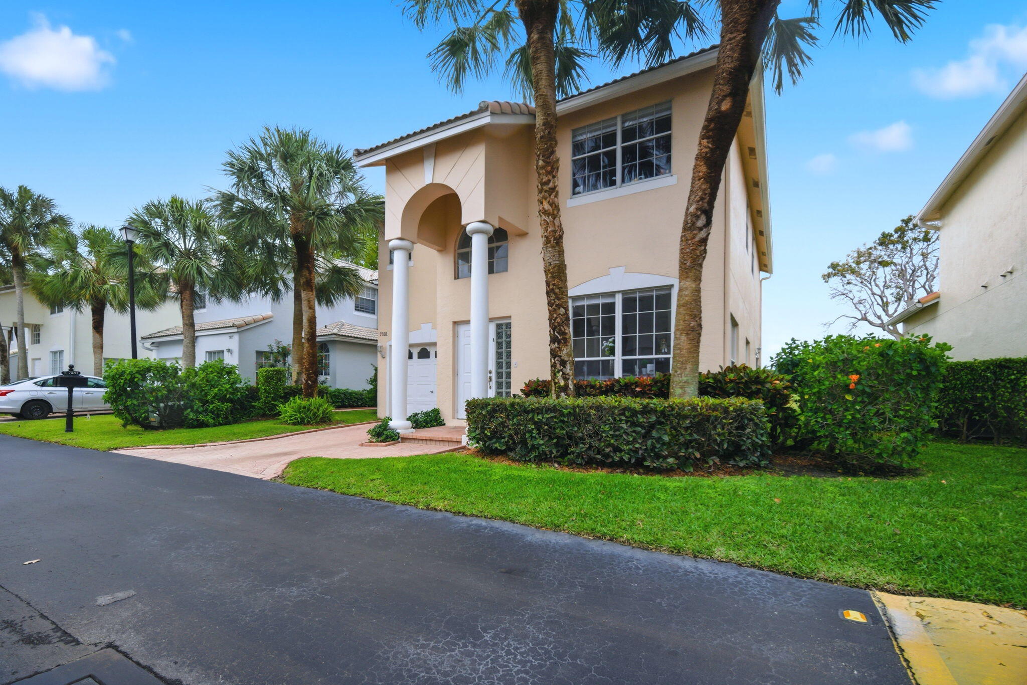 7331 Panache Way — Photo 4