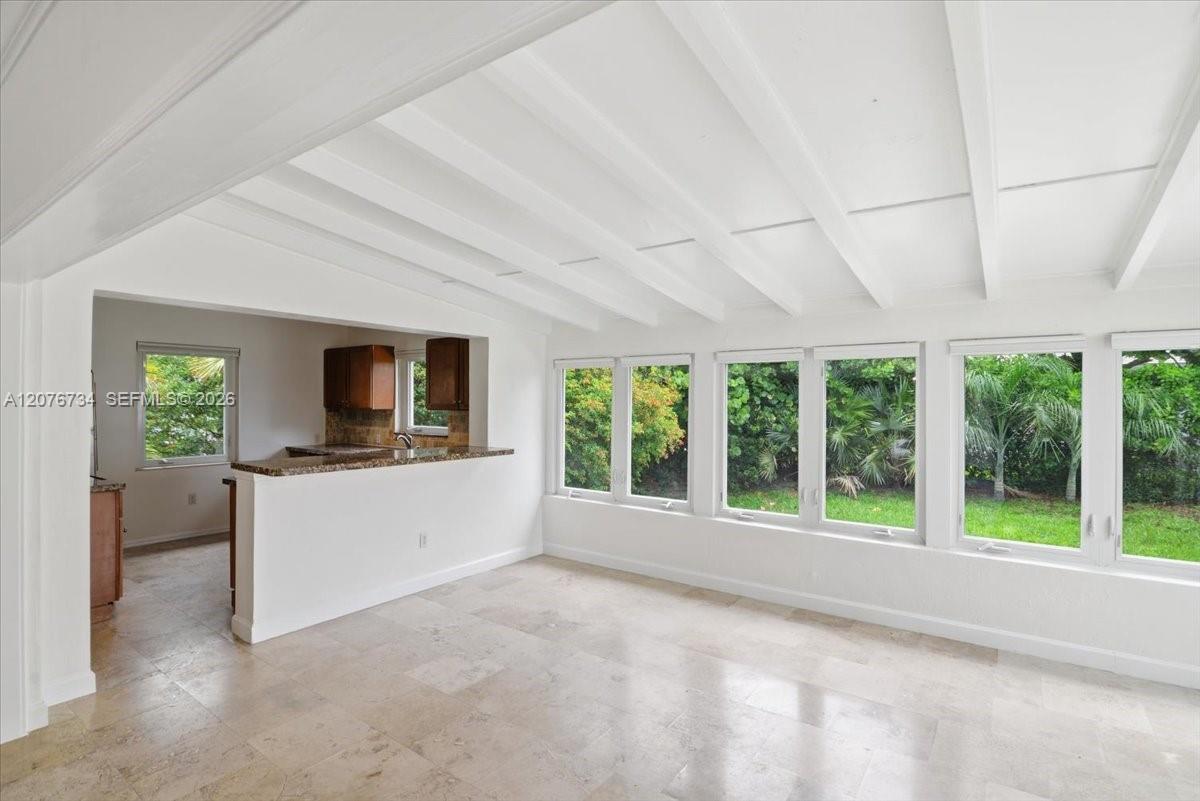 8975 Froude Ave — Photo 5