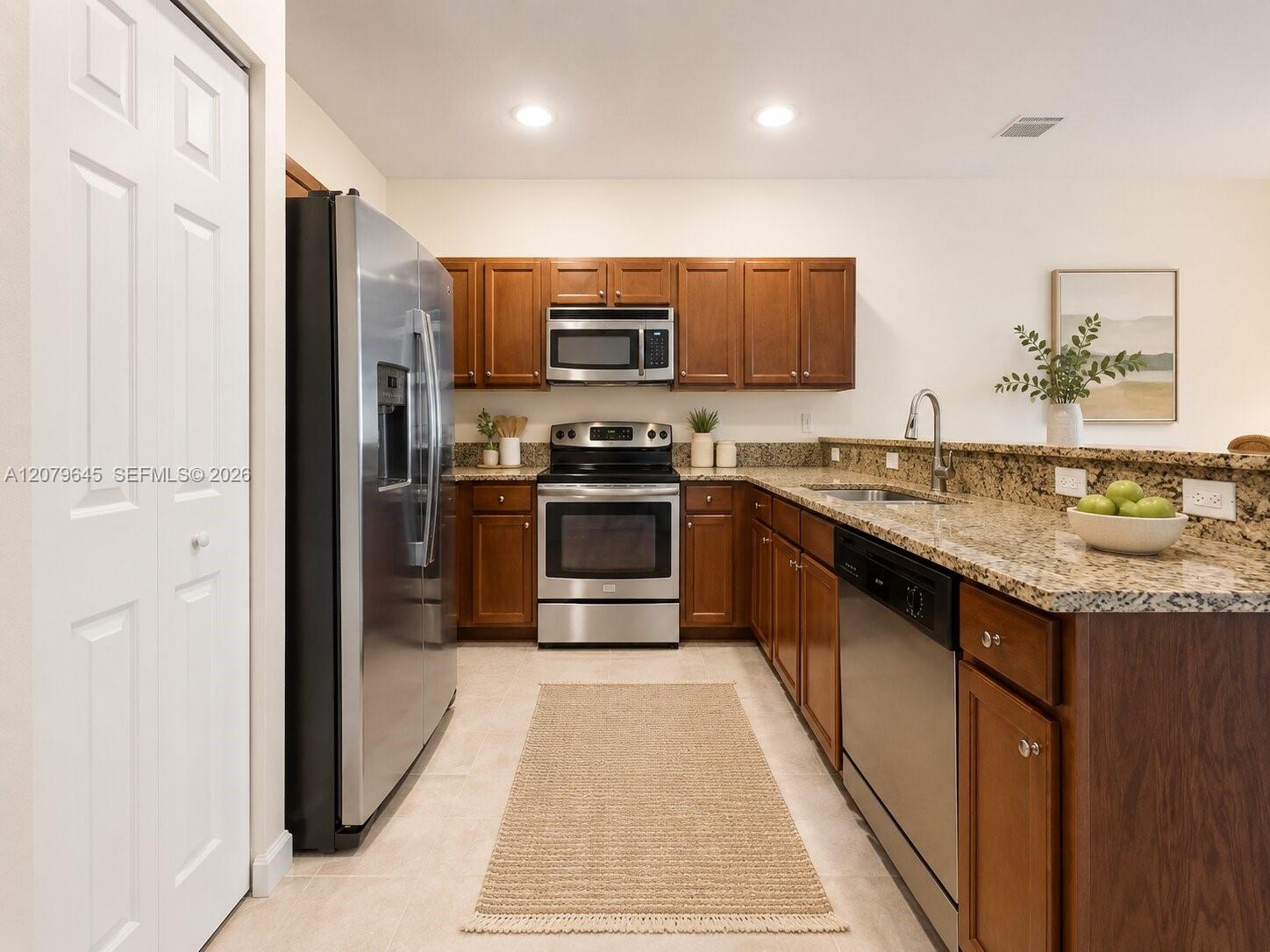 15075 SW 113th Ter — Photo 3