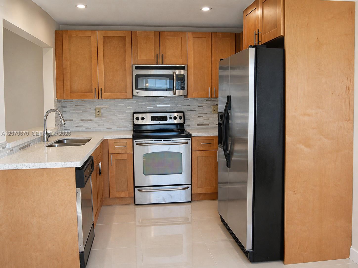 454 NE 210th Circle Ter # 7B, Miami FL 33179