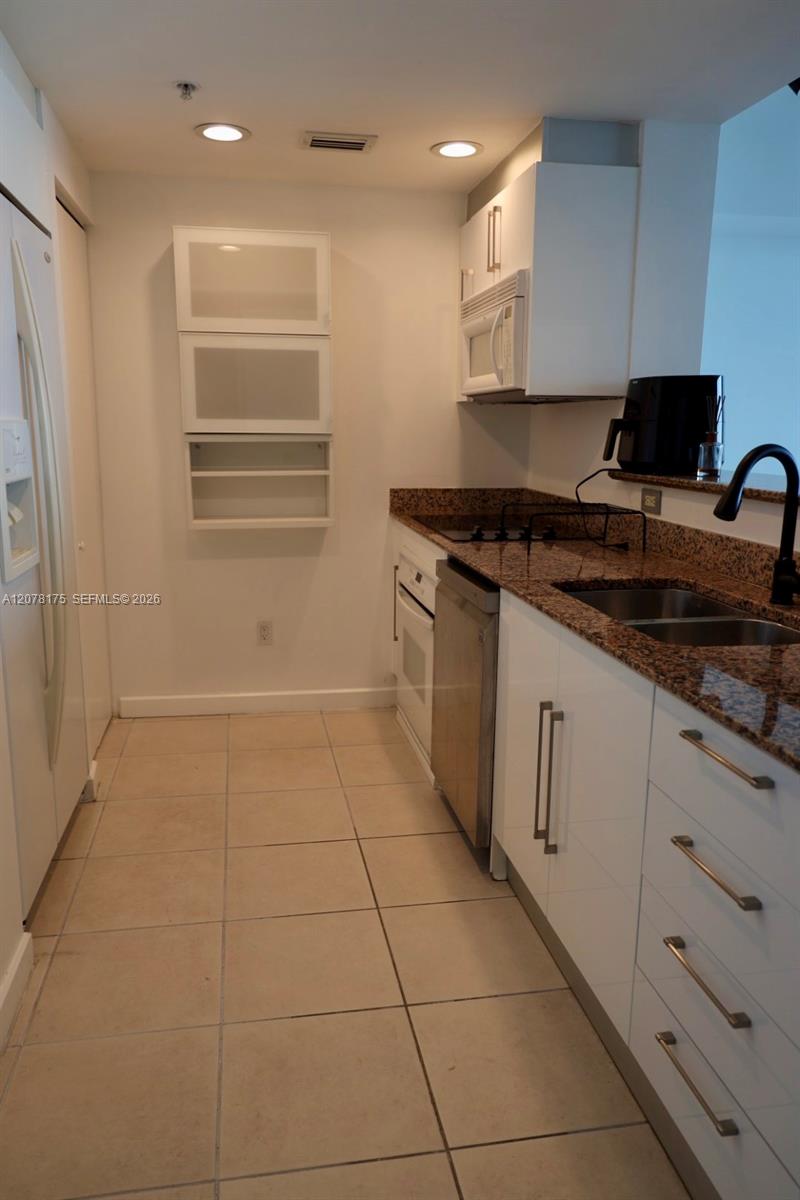 325 S Biscayne Blvd # 4220 — Photo 4