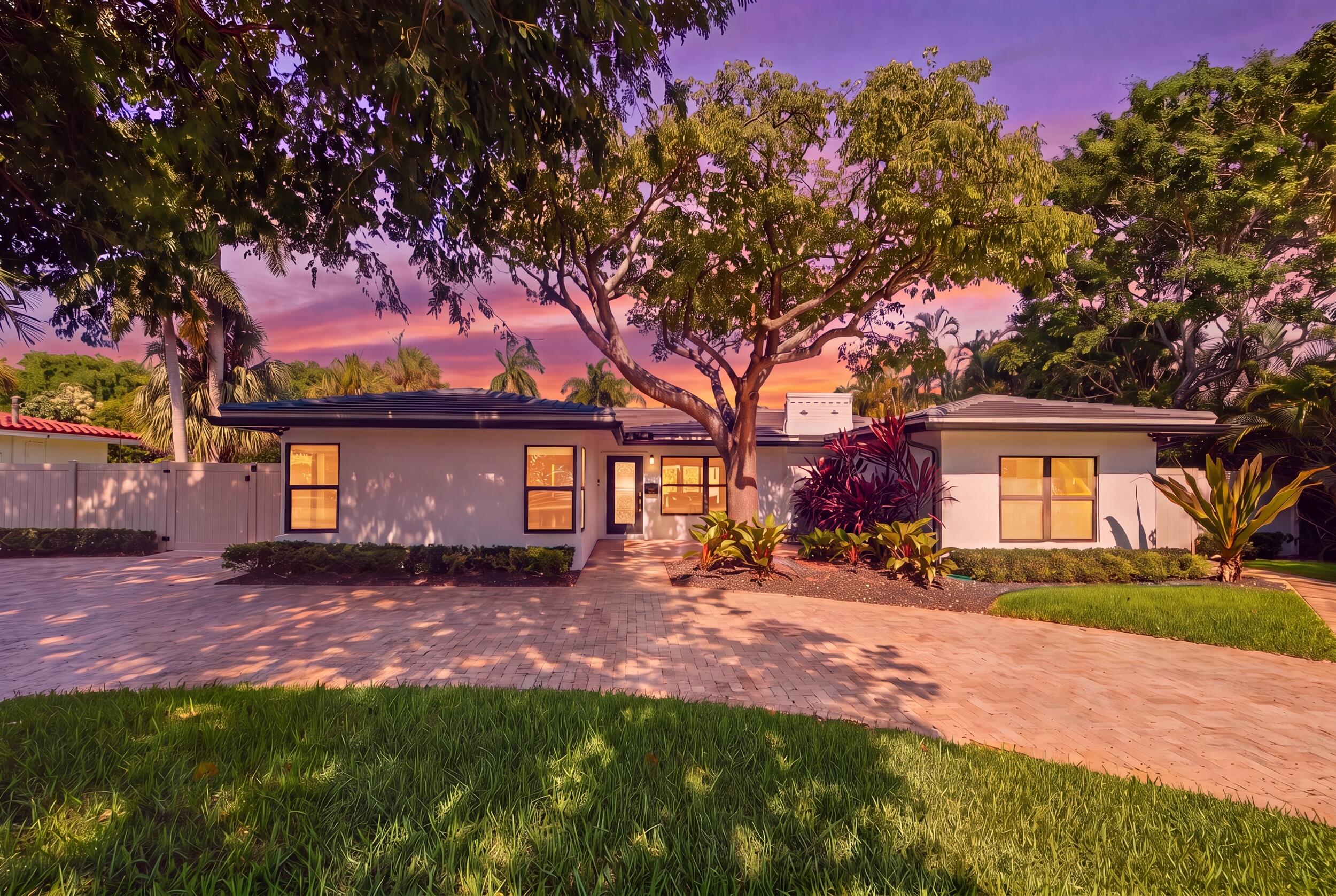 1619 Bayview Drive — Photo 3