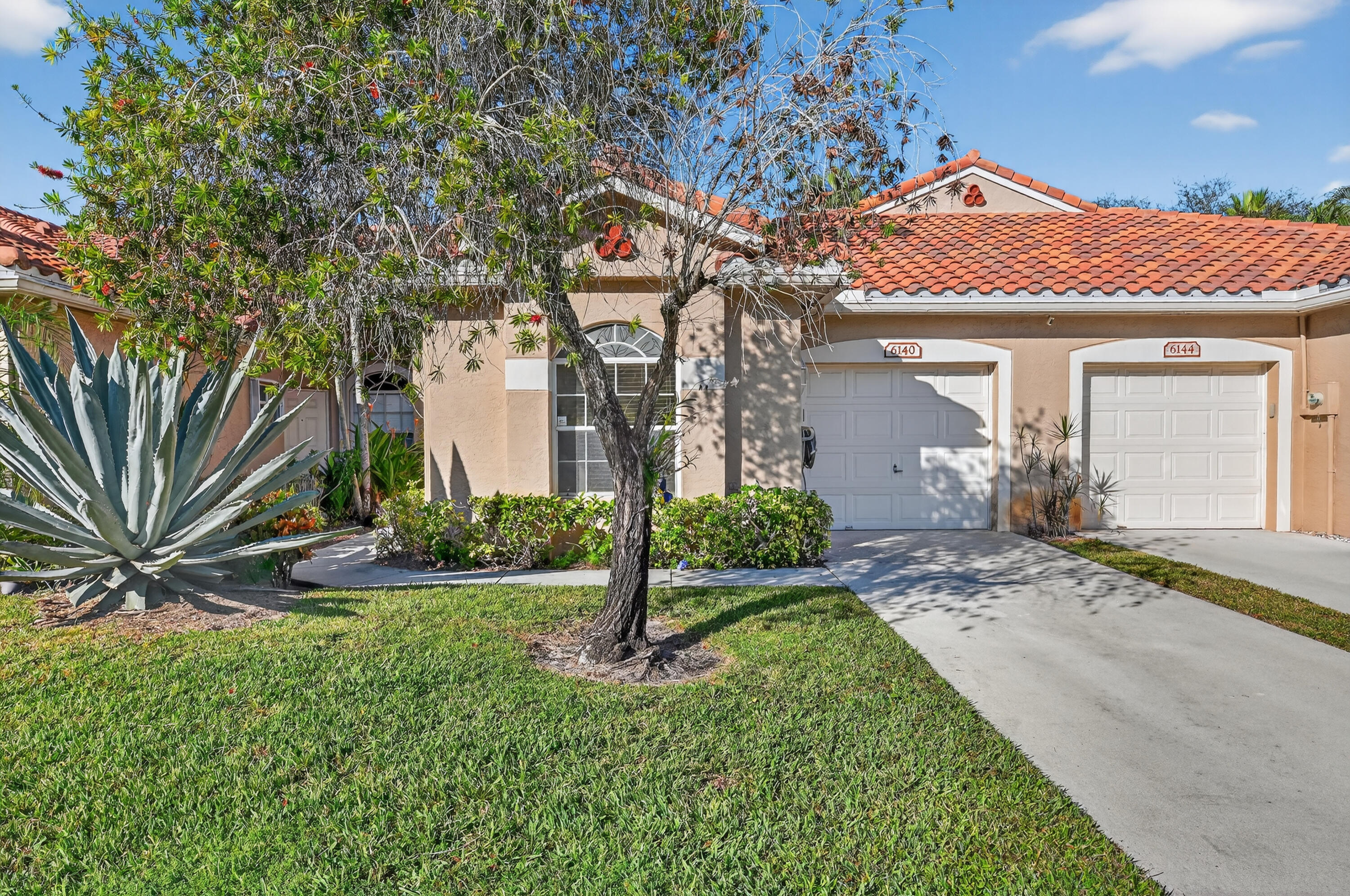 6140 Long Key Lane — Photo 2