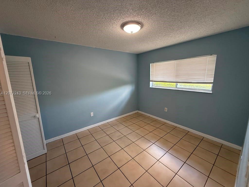 1501 W 42nd St # 205 — Photo 2