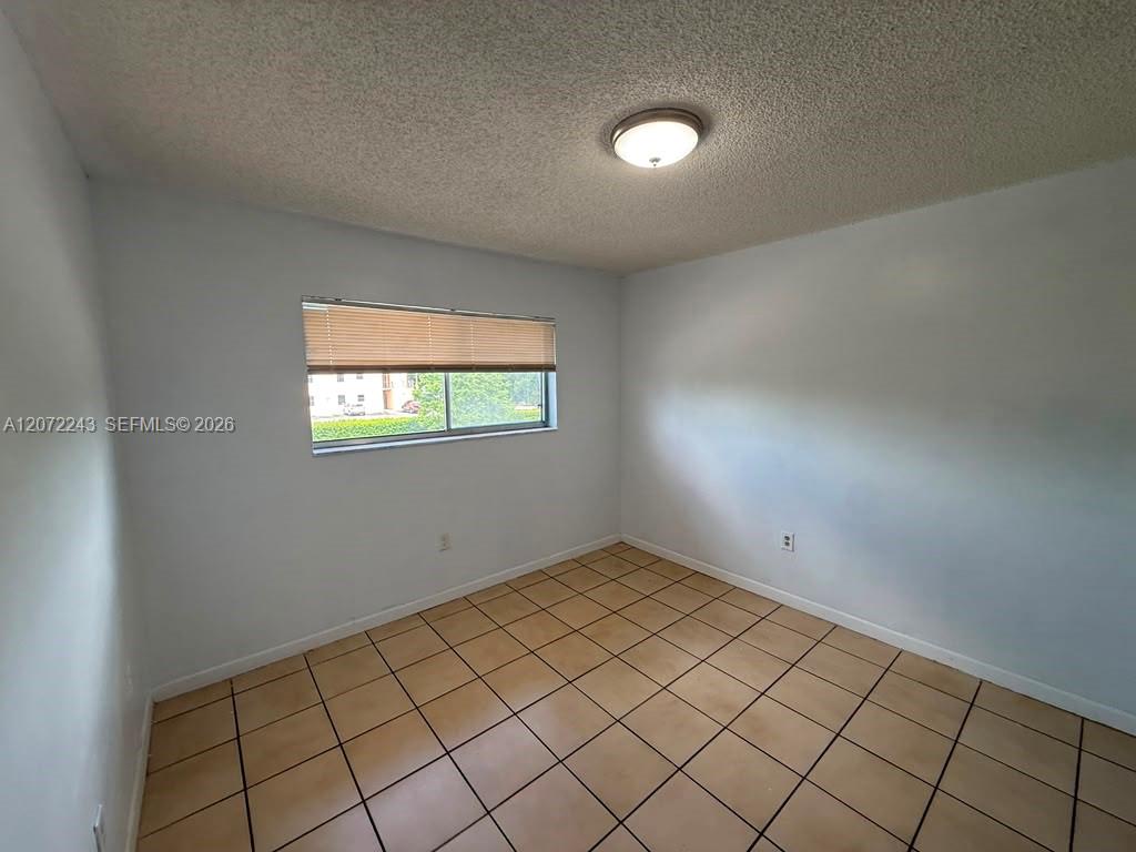 1501 W 42nd St # 205 — Photo 5