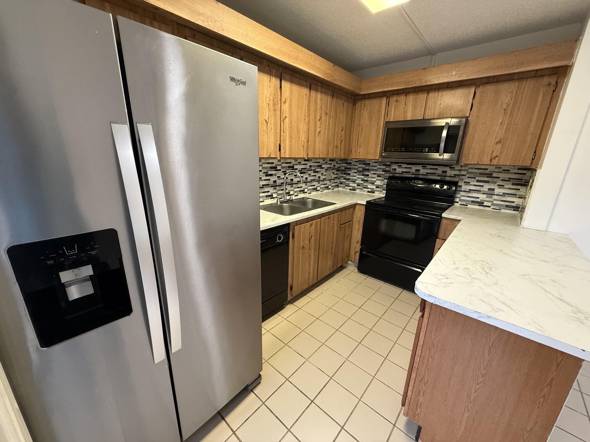1640 Forest Lakes Circle # D — Photo 4