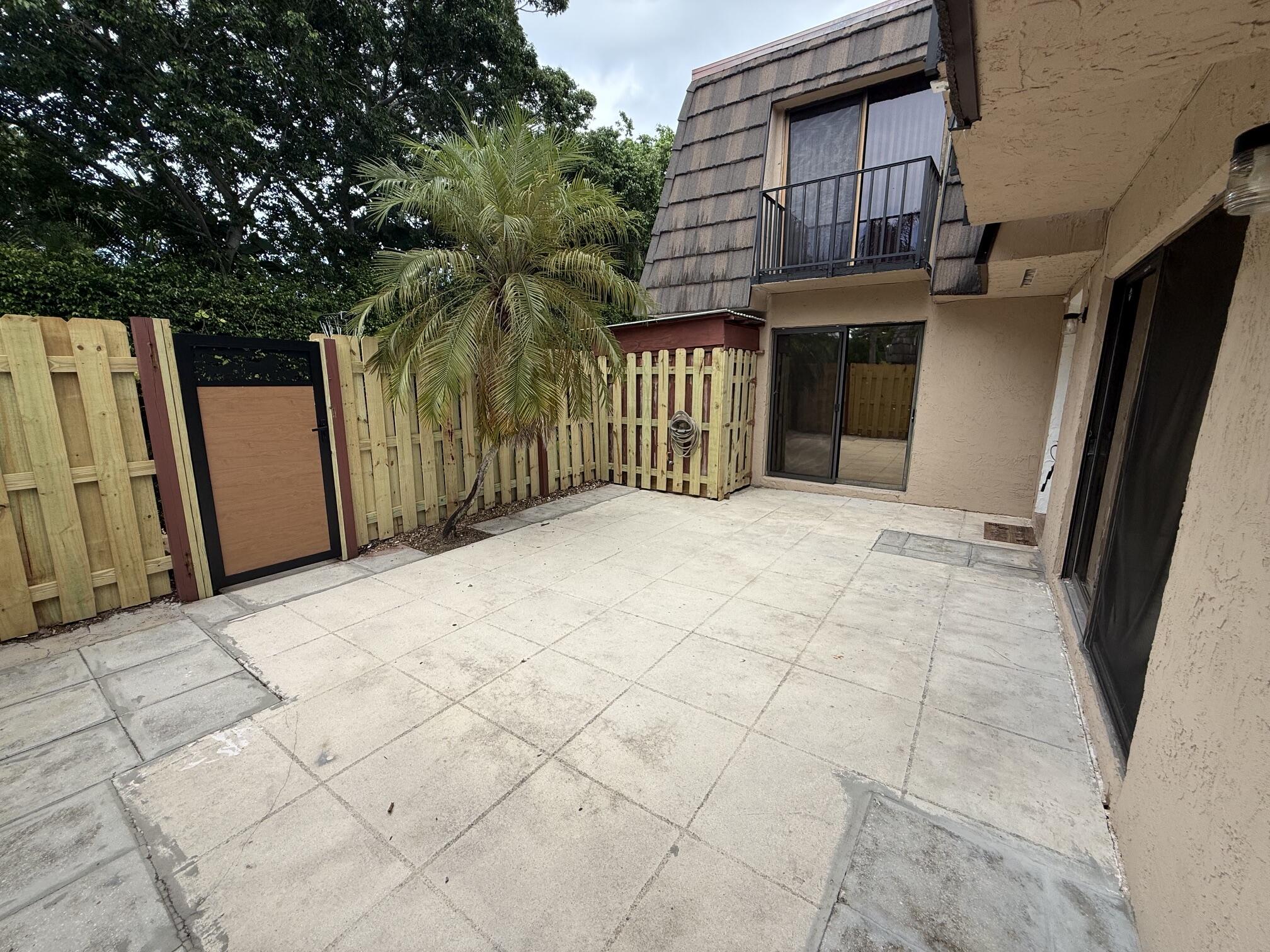 1640 Forest Lakes Circle # D — Photo 2