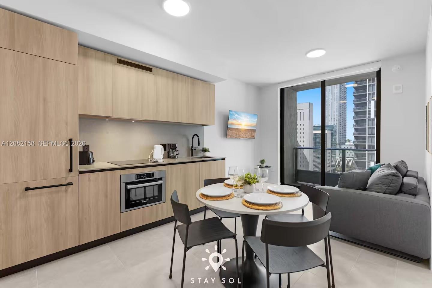 121 NE 5th St # 1706 — Photo 4