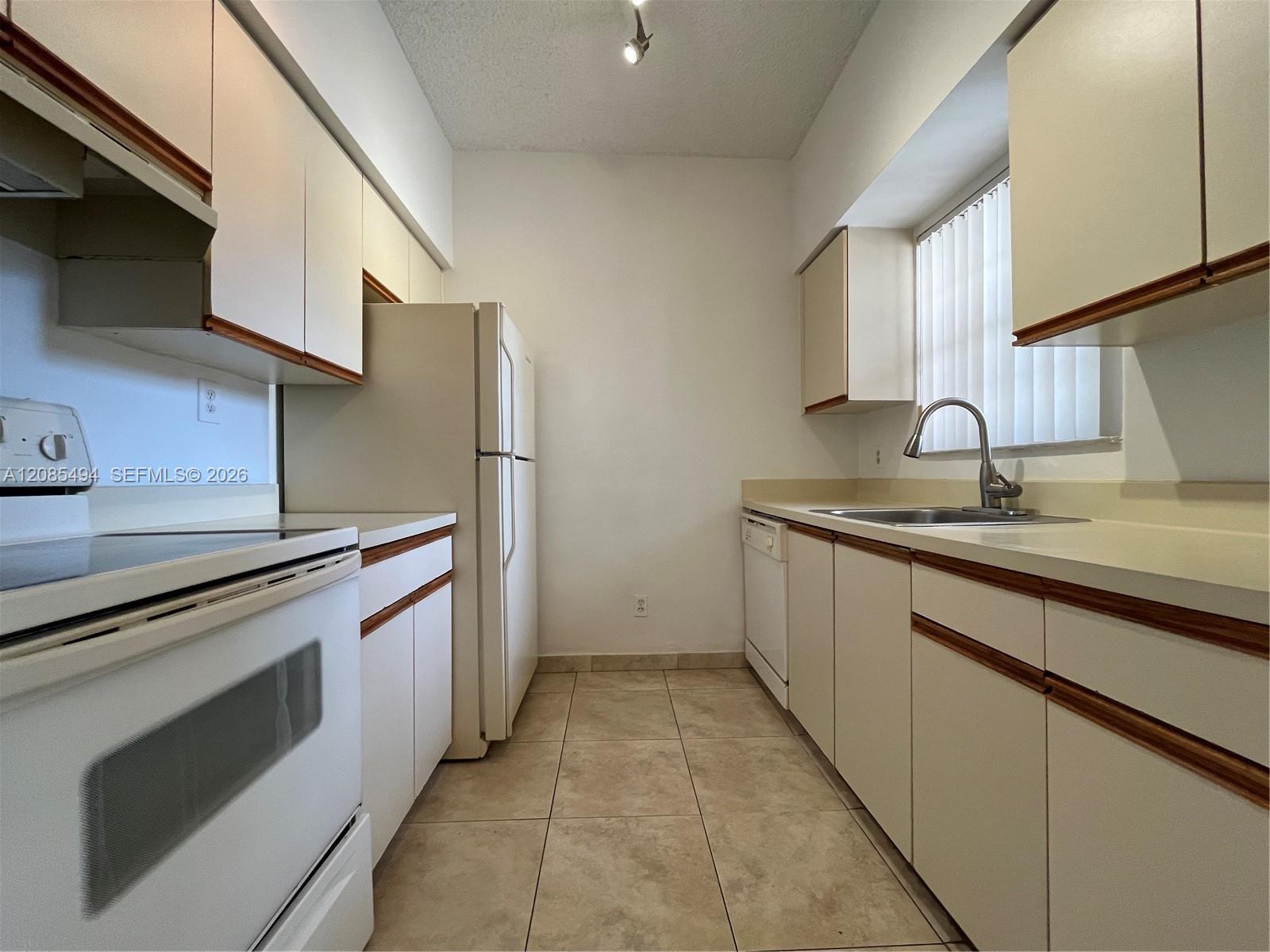 661 Cypress Lake Blvd # A20, Deerfield Beach FL 33064