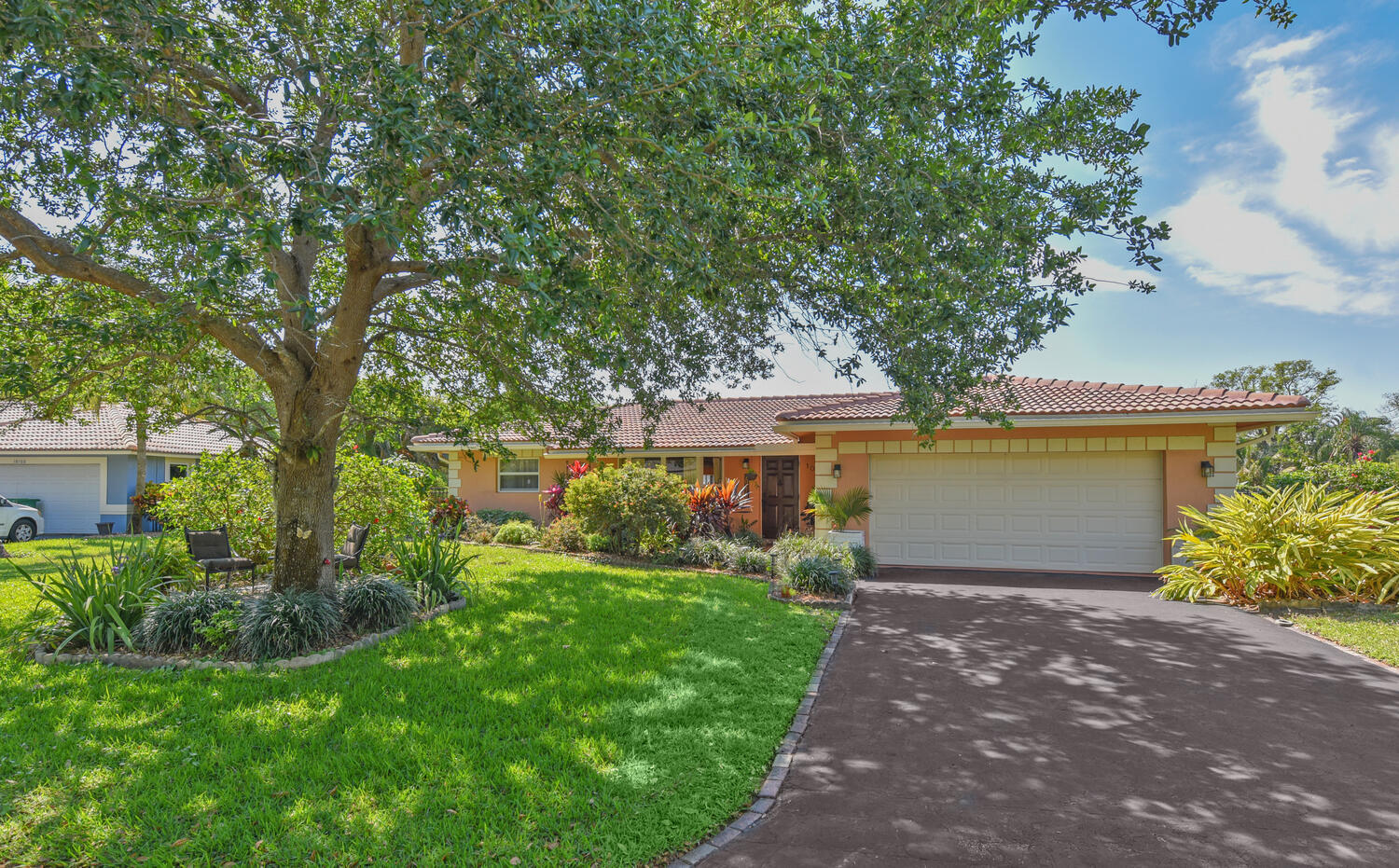 10170 NW 39th Court — Photo 3
