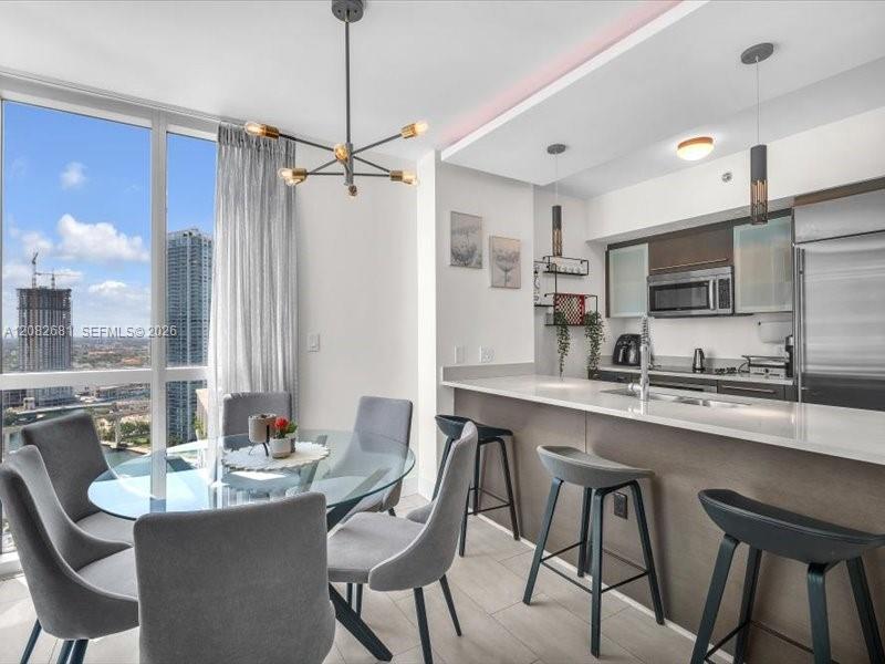 55 SE 6th St # 2902 — Photo 3