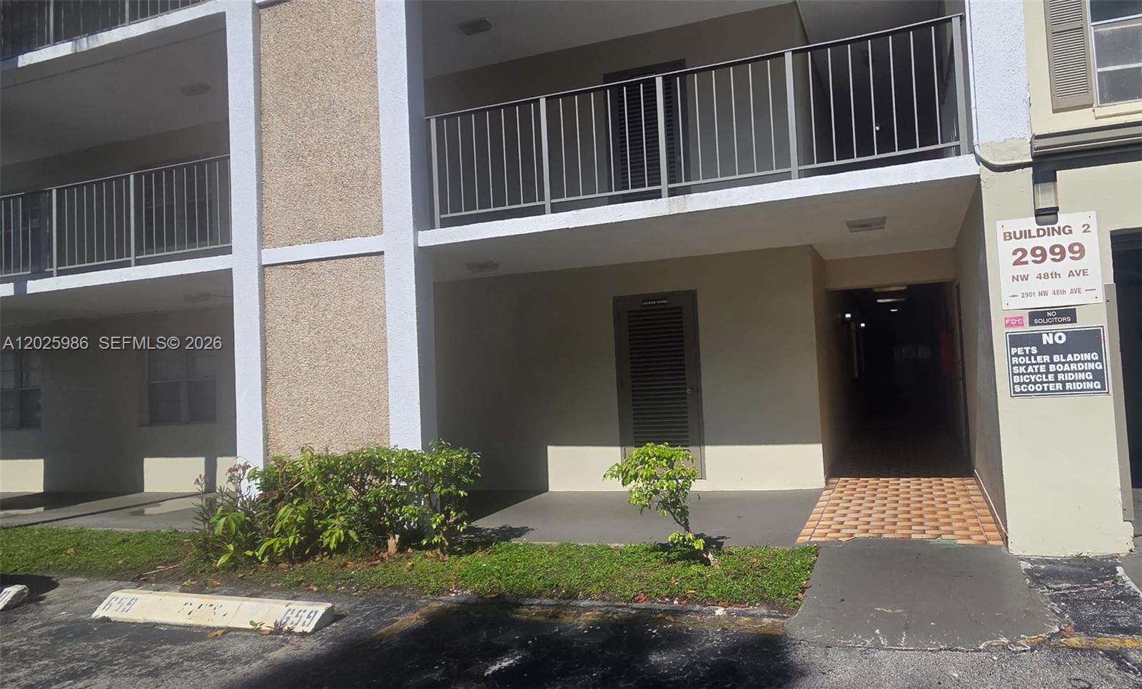 2999 NW 48th Ave # 246, Lauderdale Lakes FL 33313