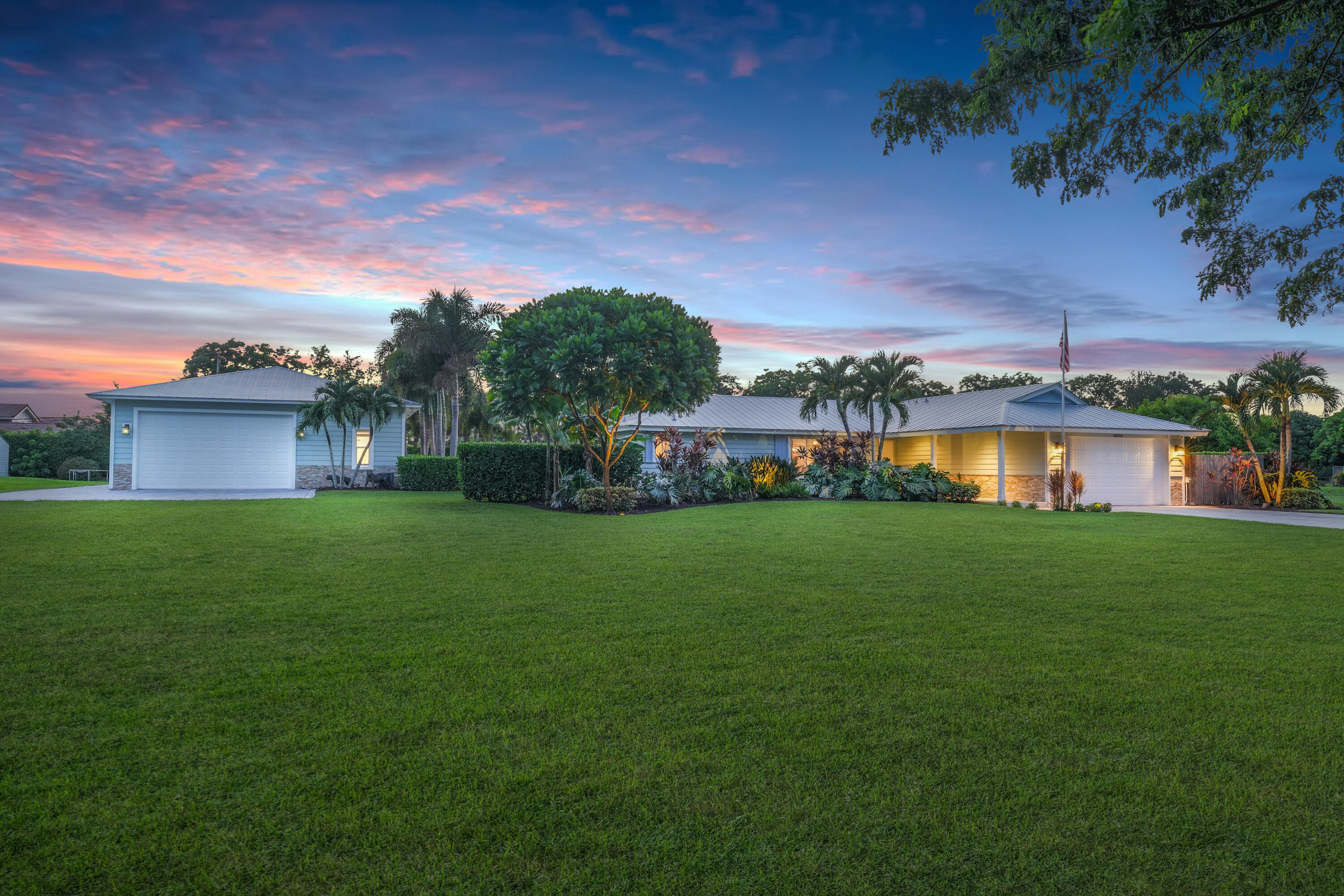 10376 W Tara Boulevard — Photo 4