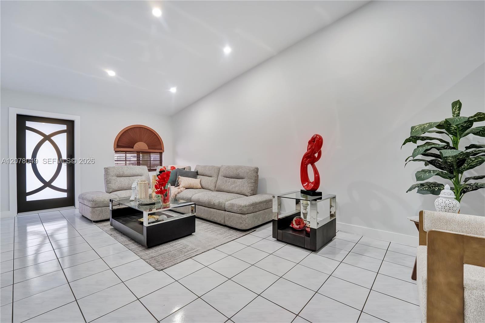 5670 W 20th Ct — Photo 5