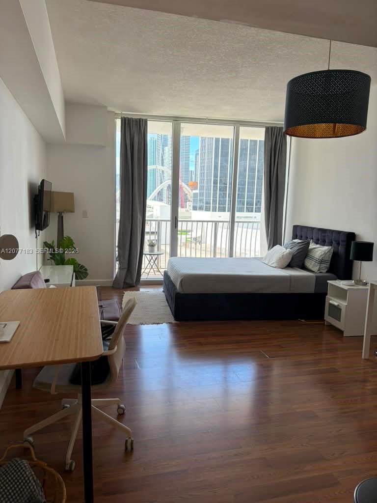 1750 N Bayshore Dr # 1216 — Photo 2