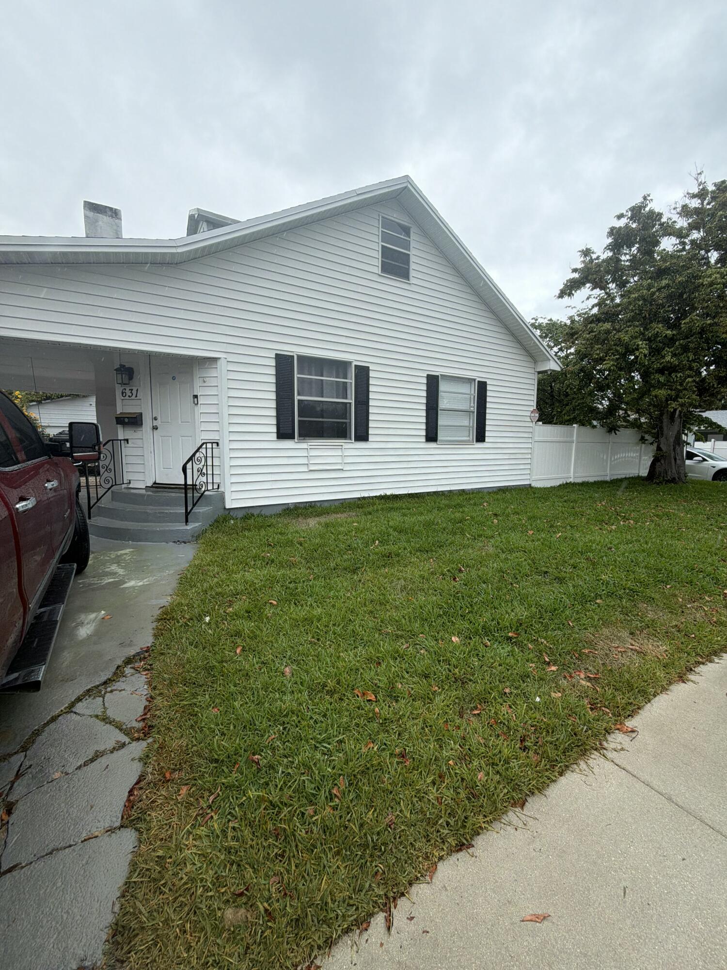 631 46th Street, West Palm Beach FL 33407