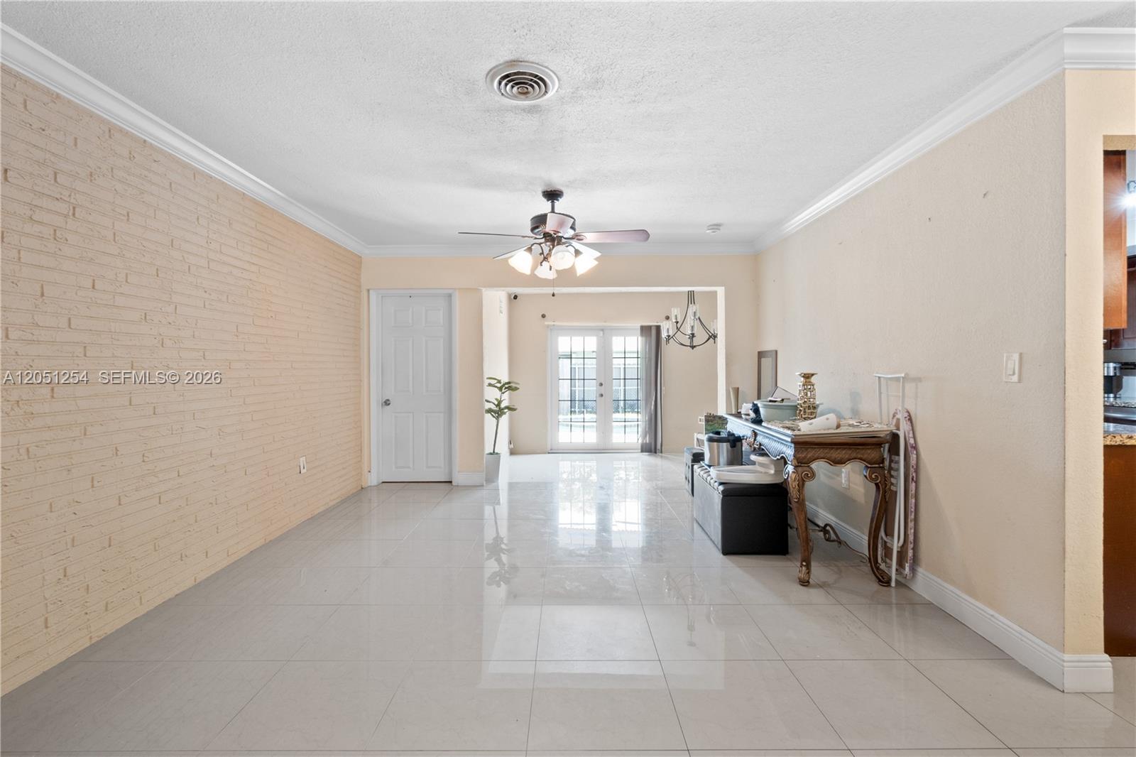 3821 E Lake Ter — Photo 5