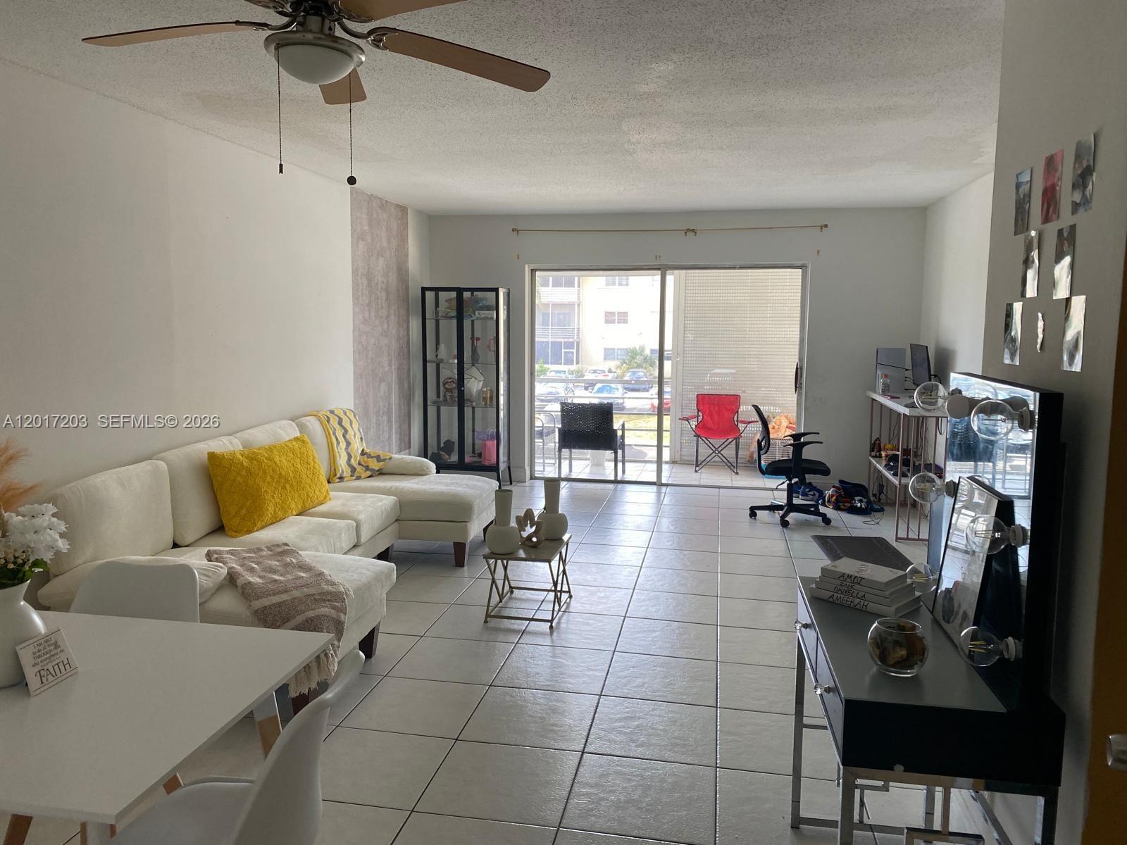 4045 NW 16TH ST # 203, Lauderhill FL 33313