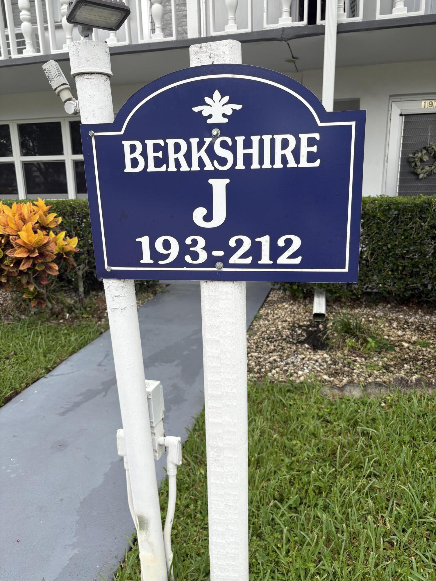 200 Berkshire J, West Palm Beach FL 33417
