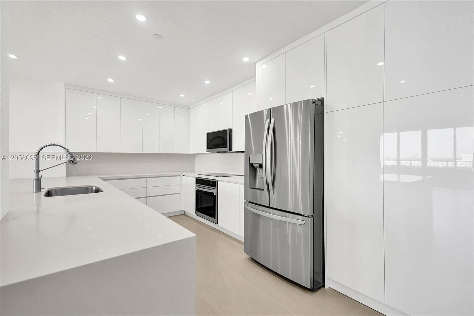 251 Crandon Blvd # 1233 — Photo 3