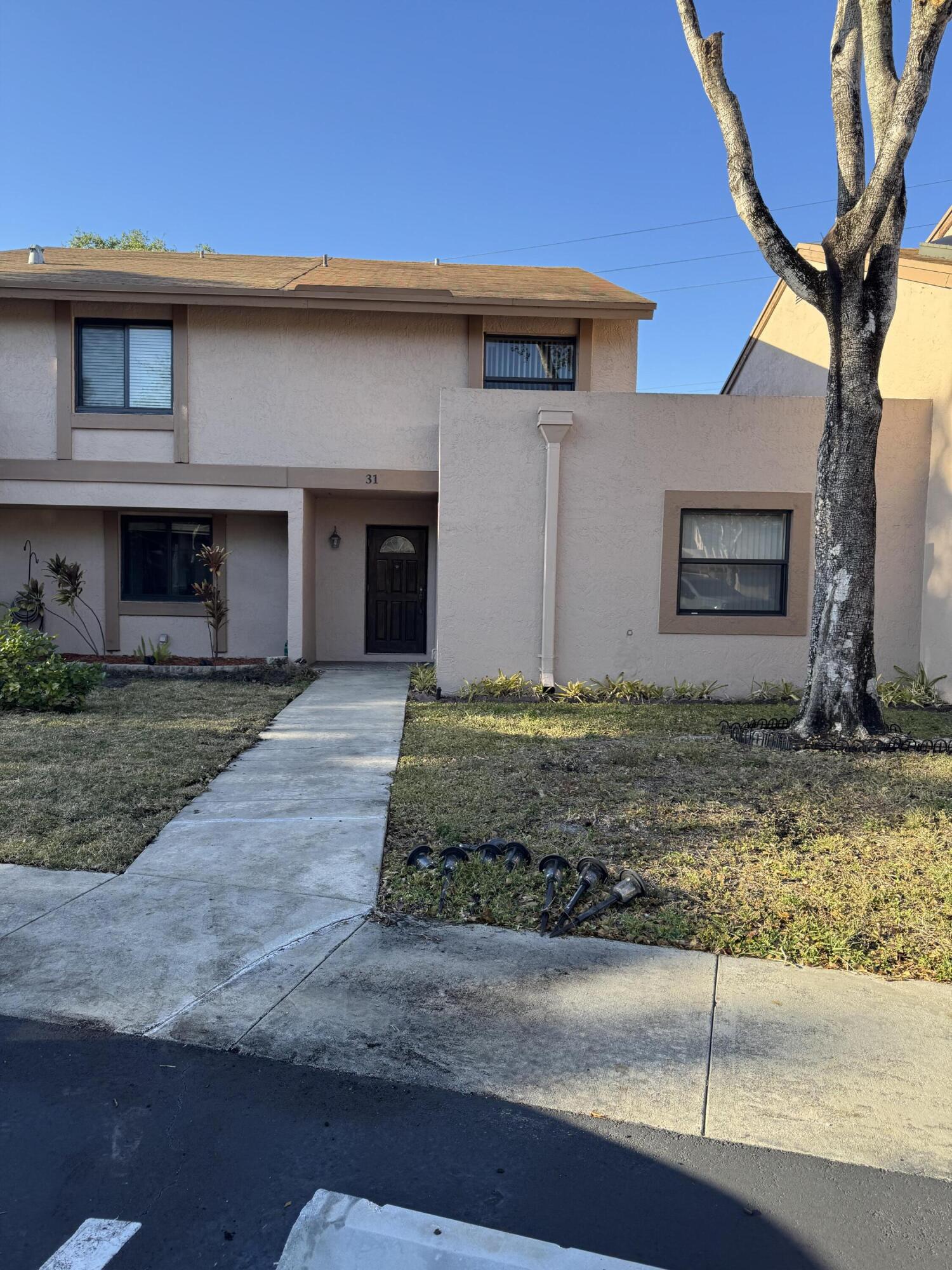 31 Chestnut Circle, Cooper City FL 33026