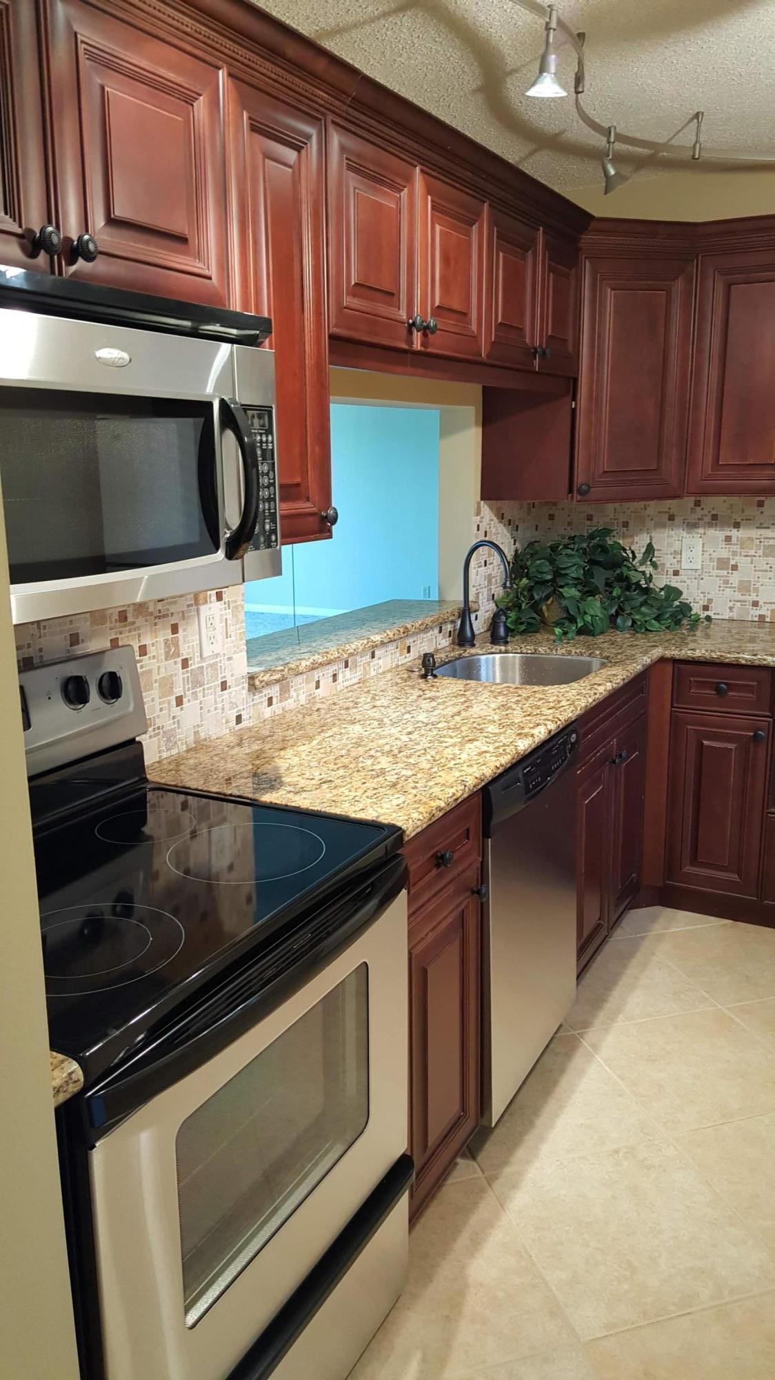 5130 Las Verdes Circle # 301 — Photo 3