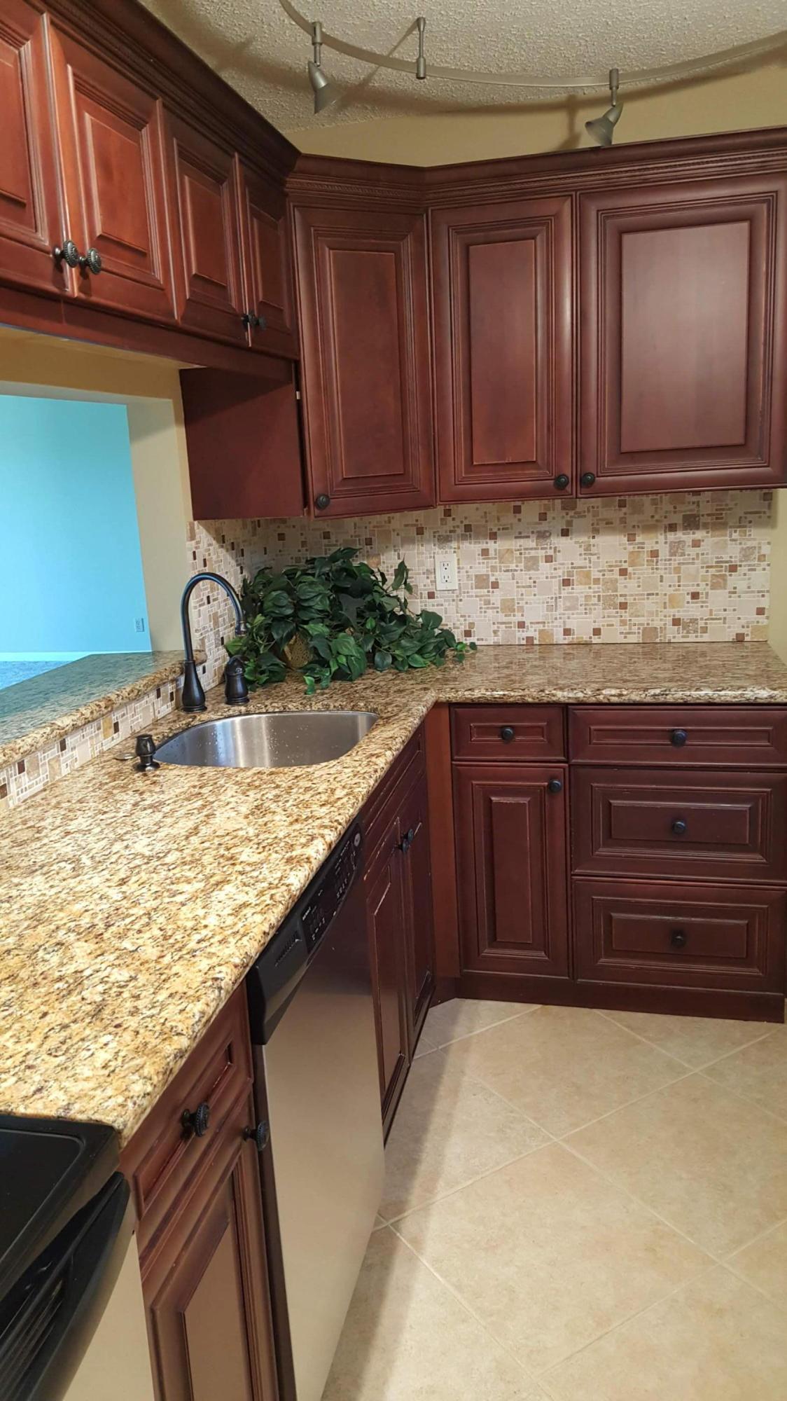 5130 Las Verdes Circle # 301 — Photo 4