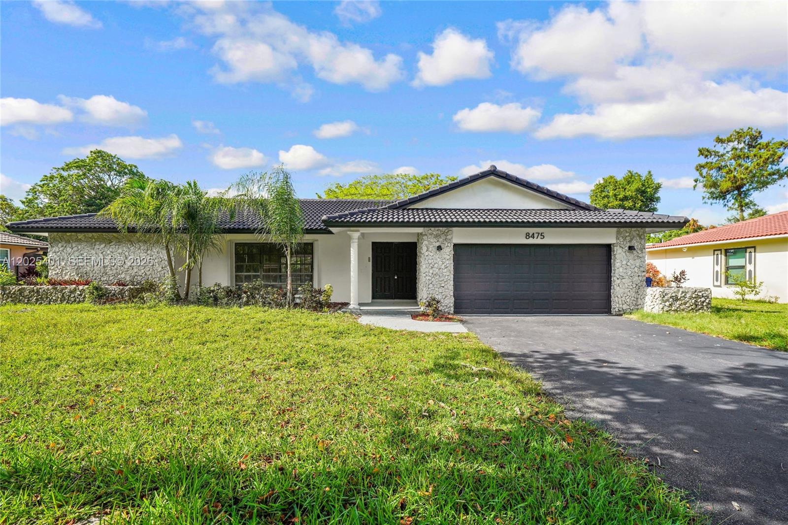 8475 NW 2nd Mnr, Coral Springs FL 33071