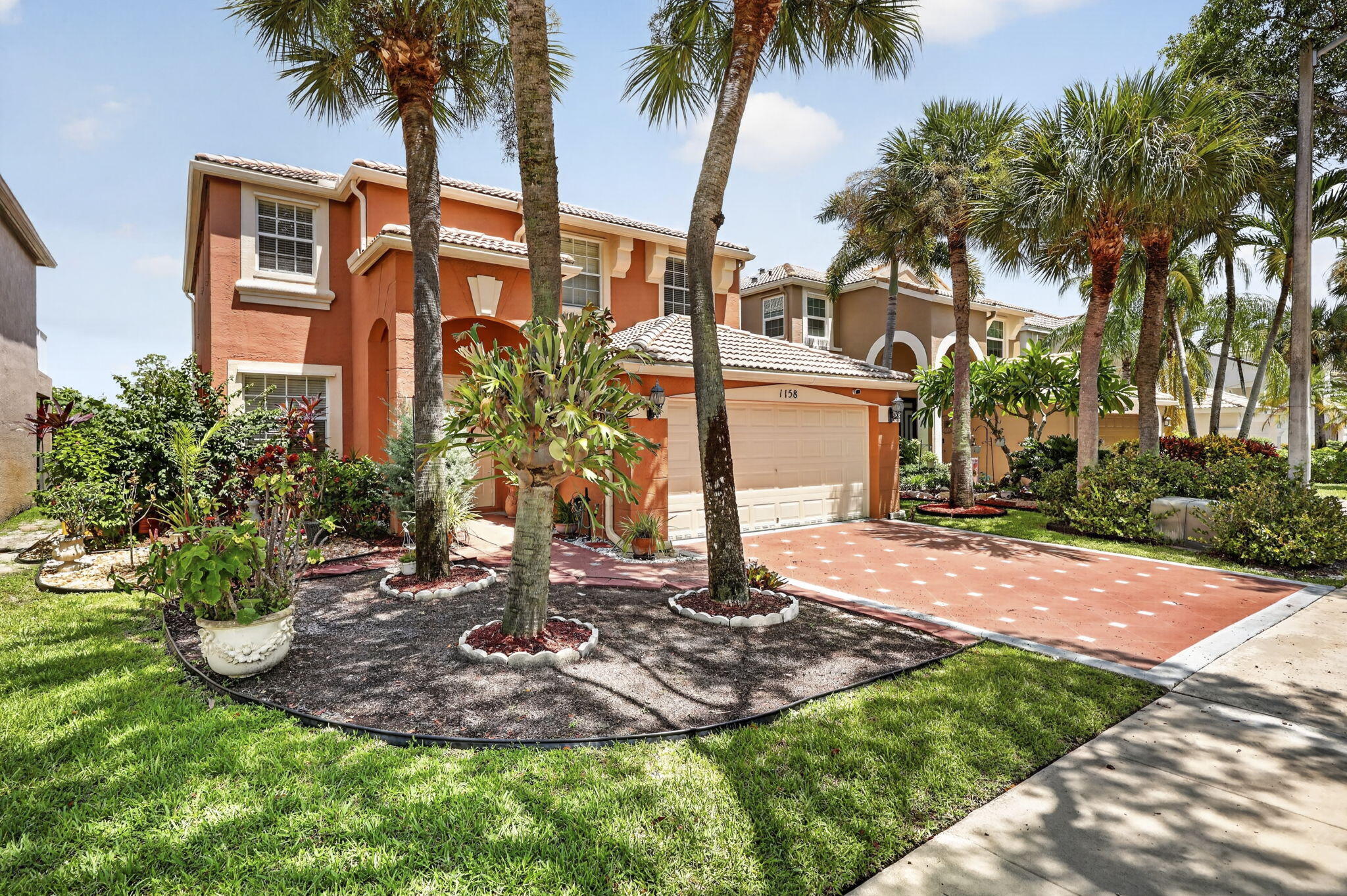 1158 OAKWATER Drive — Photo 4