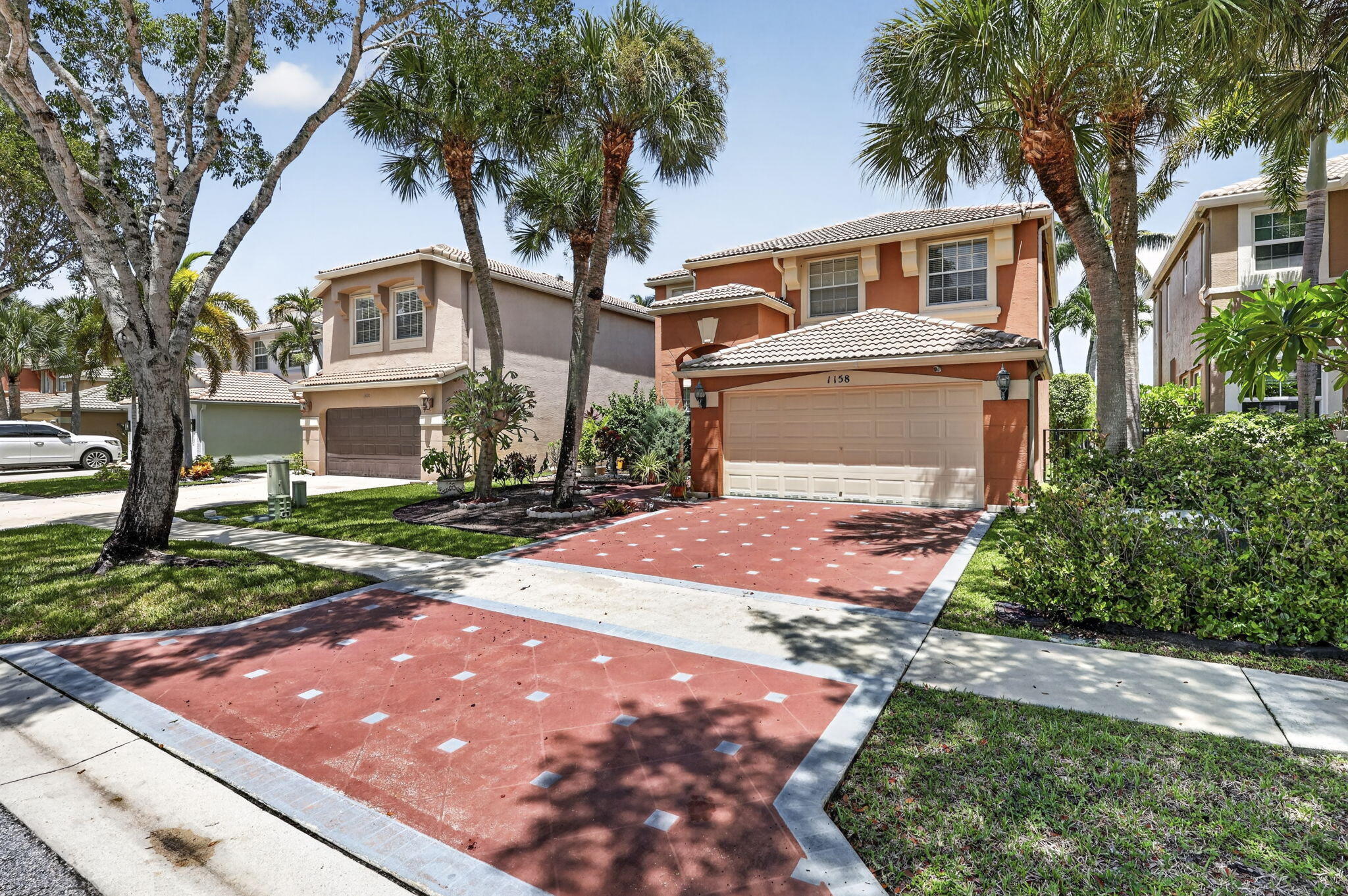 1158 OAKWATER Drive — Photo 3