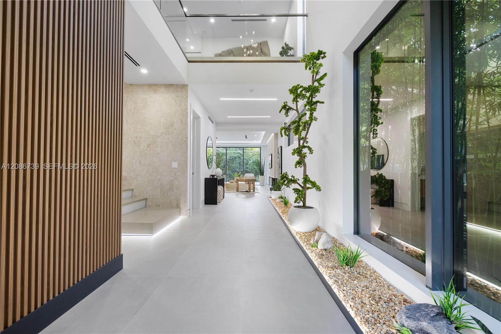 807 SW 12th Ave — Photo 3