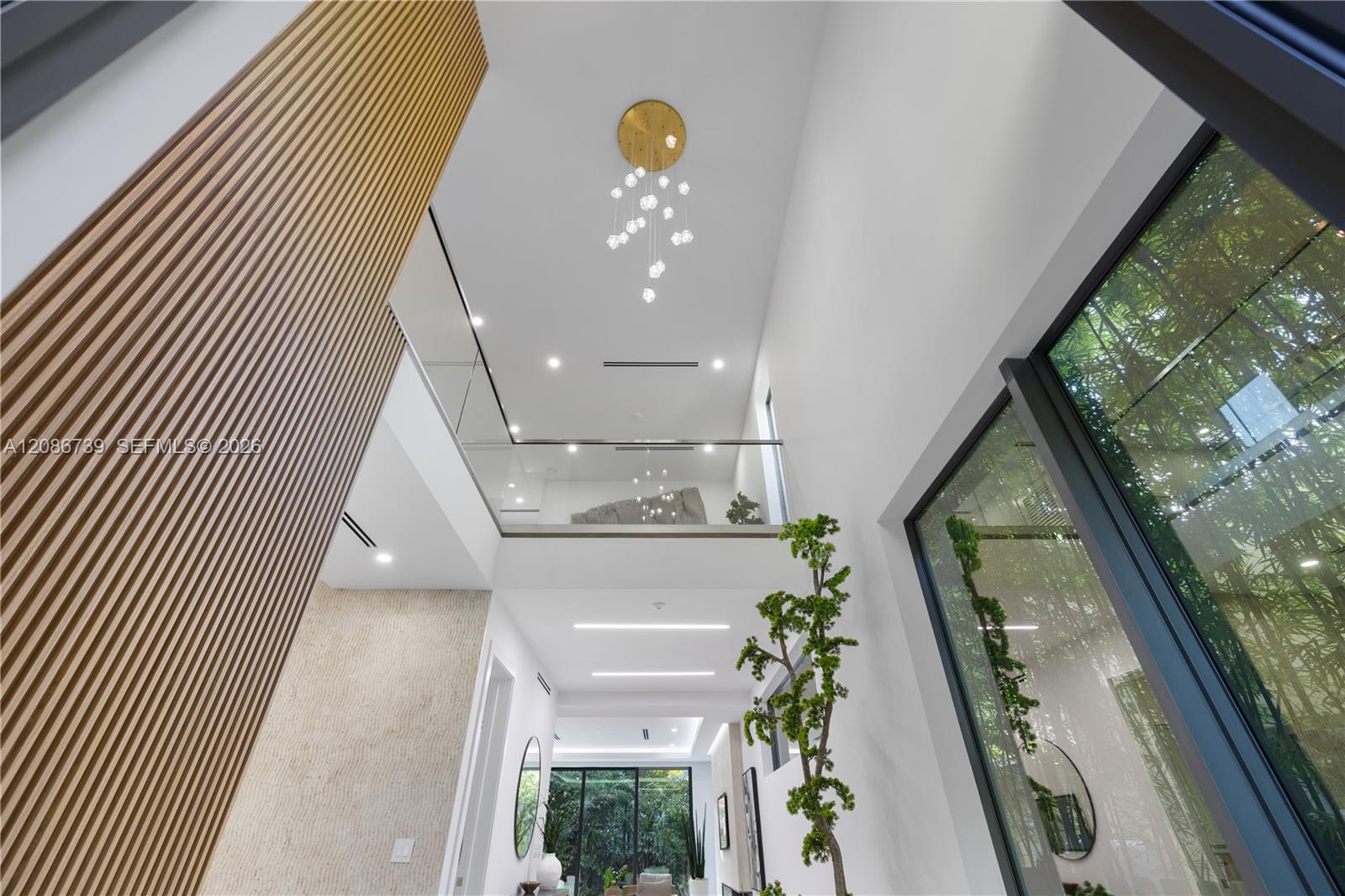 807 SW 12th Ave — Photo 4
