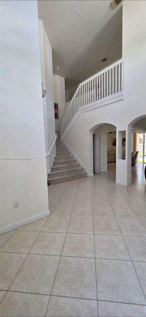16448 SW 67th Ter — Photo 4