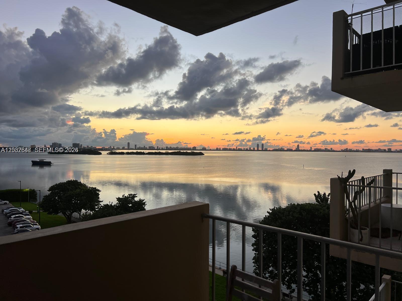 880 NE 69th St # 6R, Miami FL 33138