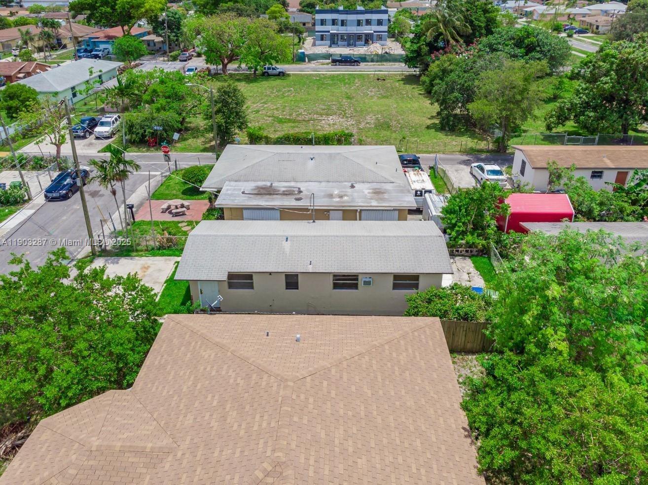 805 NW 3rd Ter # 1, Hallandale Beach FL 33009