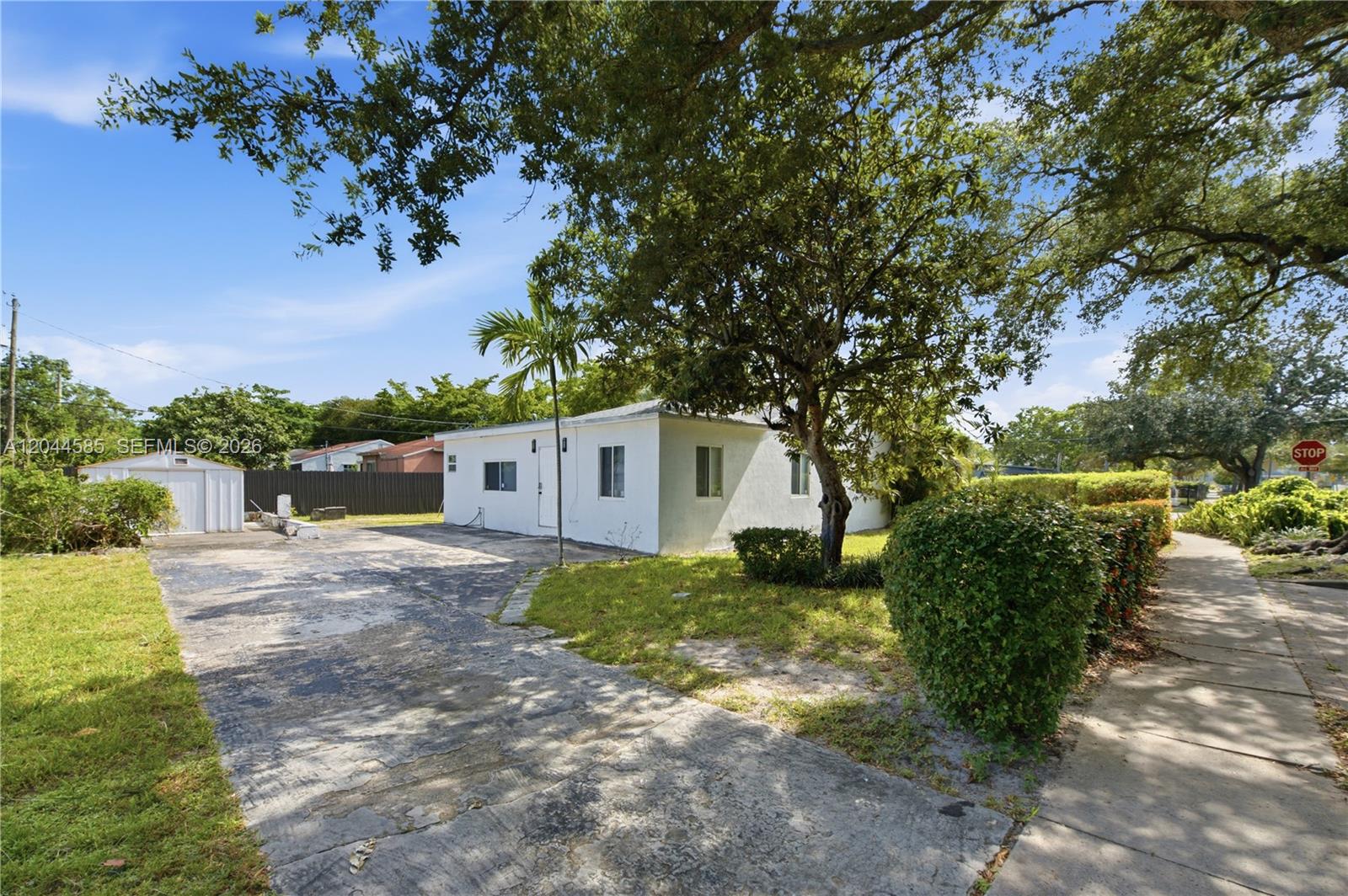 12475 NW 10th Ave — Photo 3