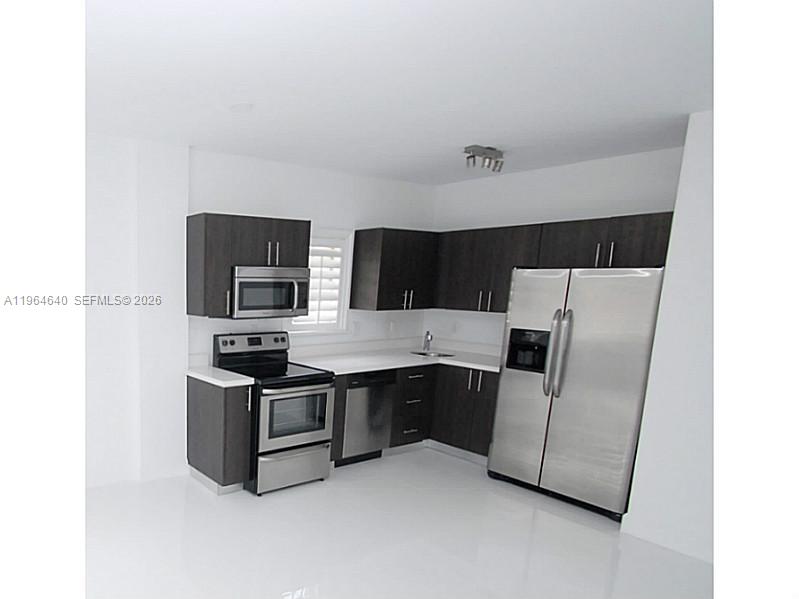 1255 PENNSYLVANIA AV # 102, Miami Beach FL 33139