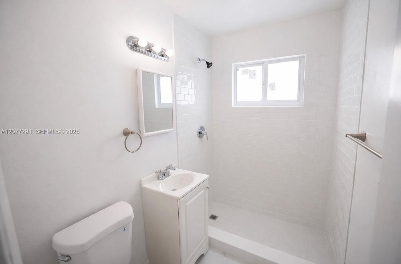 1070 NE 80th St # 2 — Photo 4